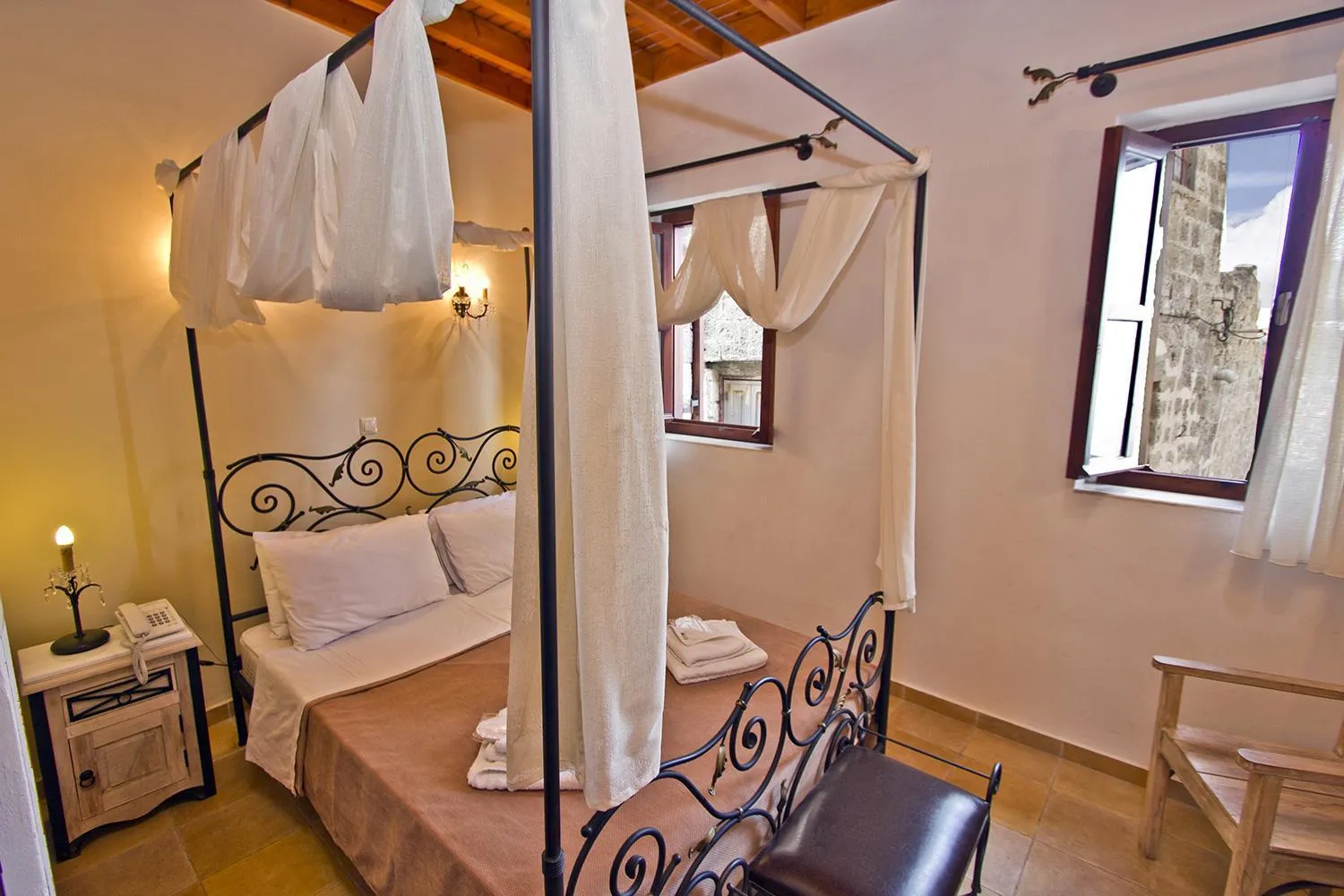 Superior Double Room in Camelot Traditional & Classic Hotel