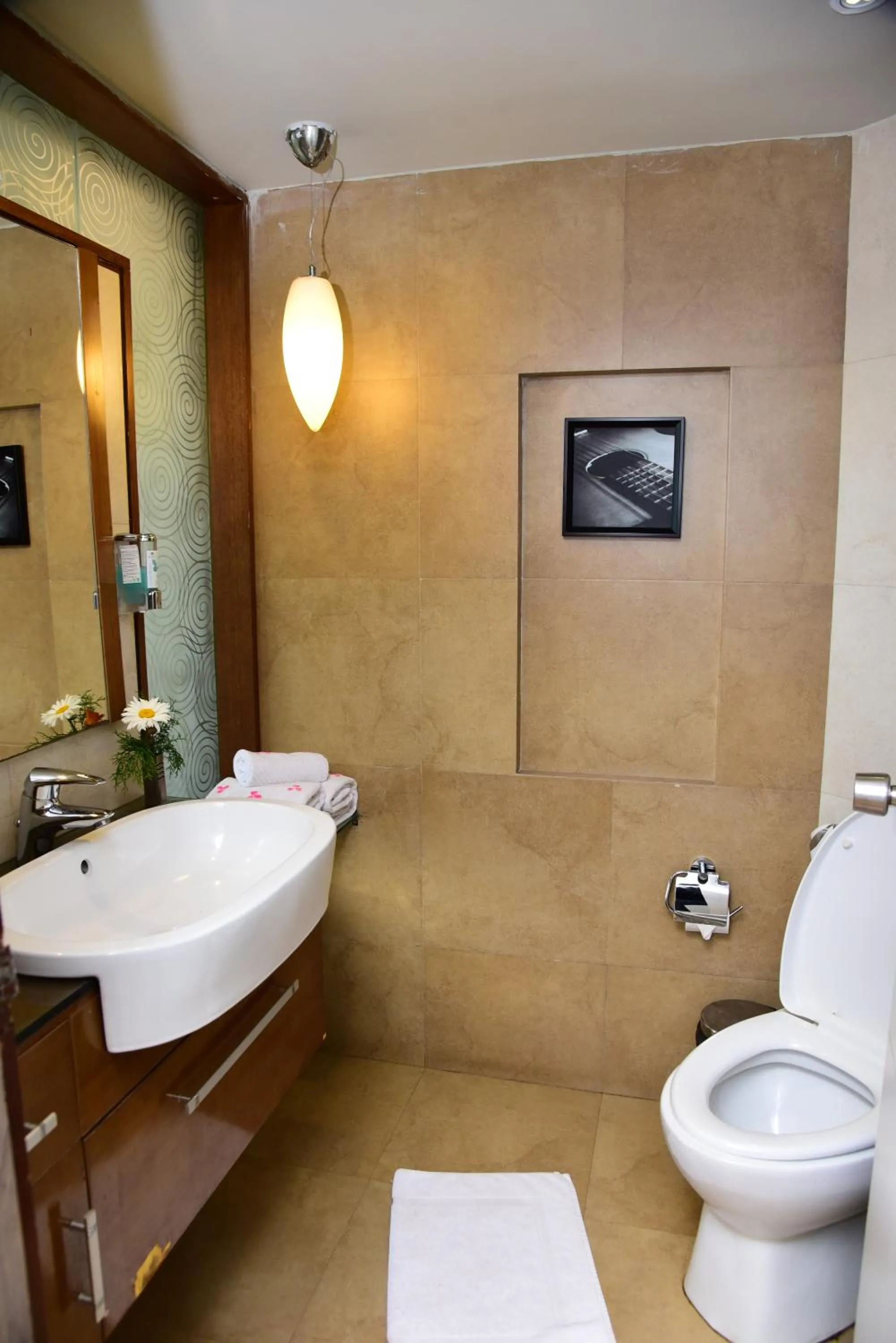 Premier Double Room in Sinclairs Retreat Ooty