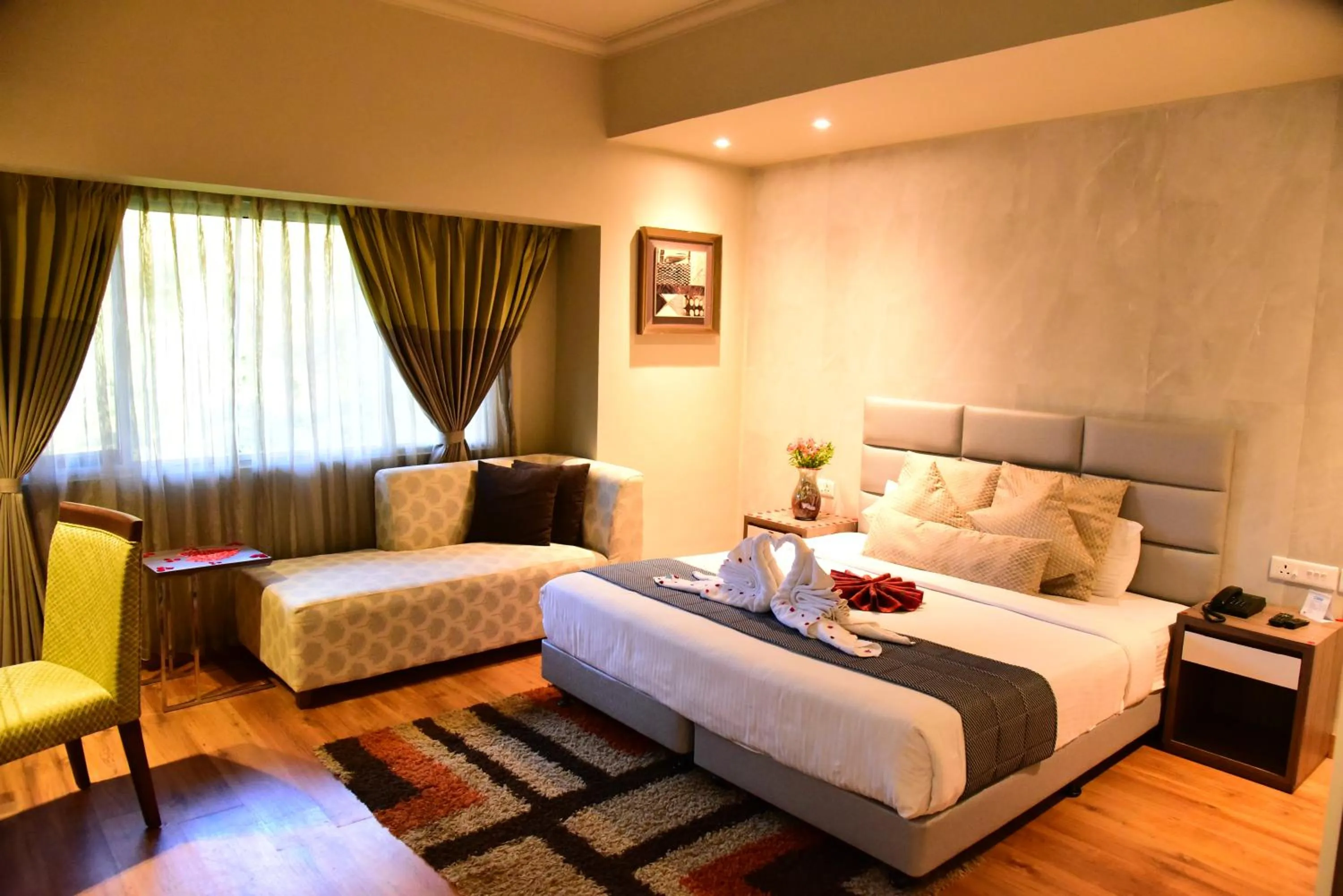 Superior Queen Room in Sinclairs Retreat Ooty