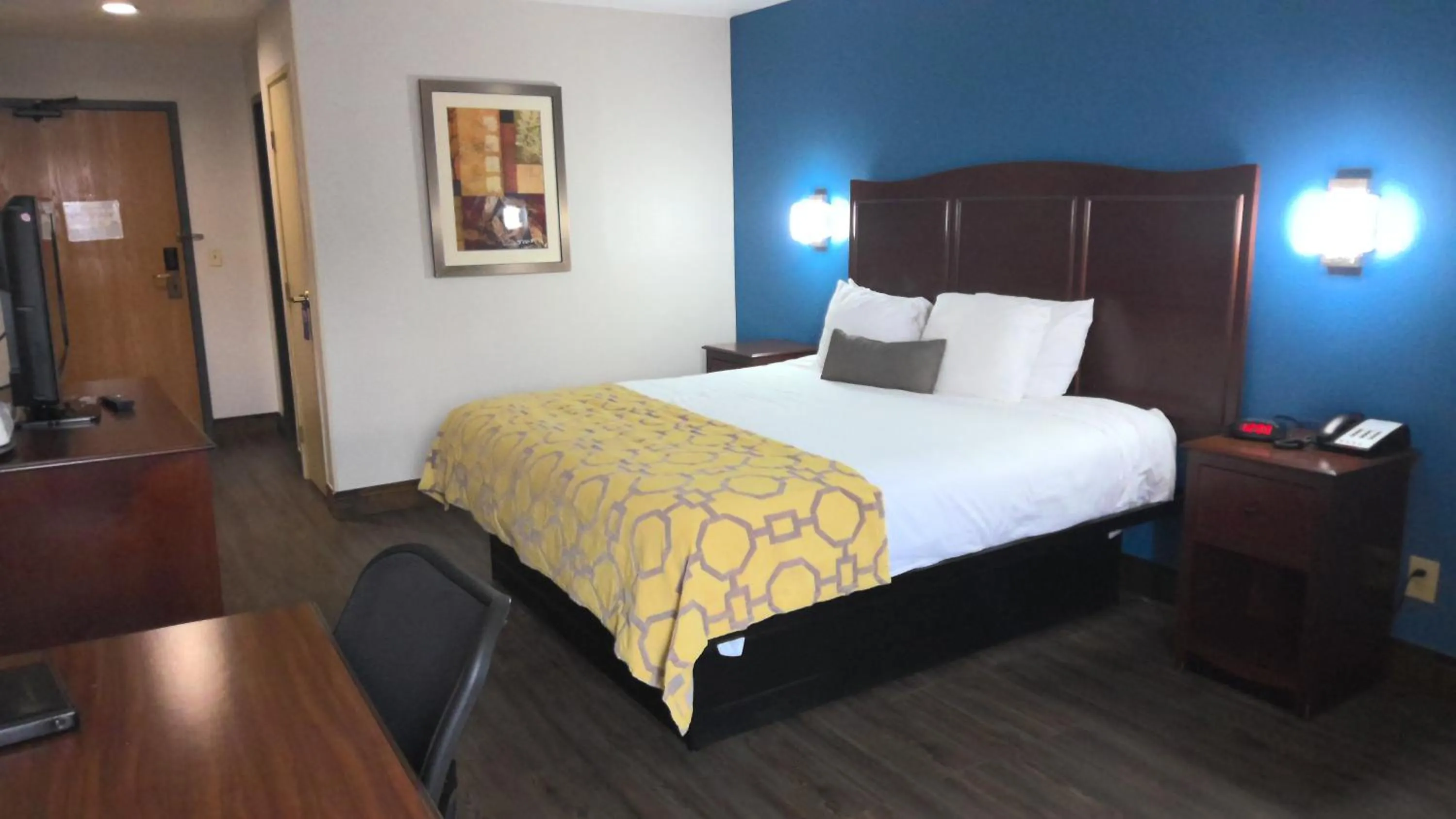 King Room - Disability Access/Non-Smoking in Baymont by Wyndham Oklahoma City/Quail Springs