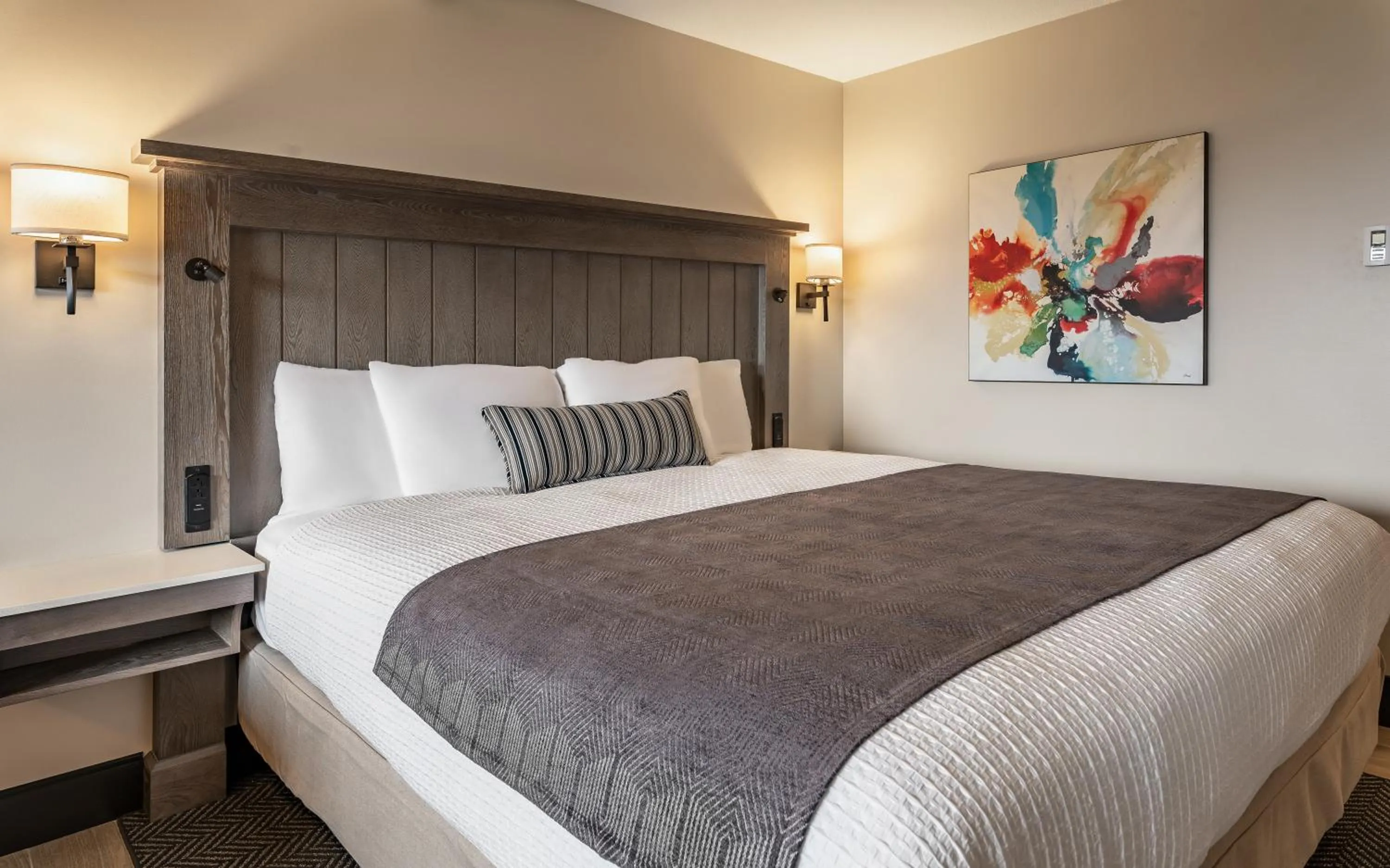 Standard Queen Room in Gold Beach Inn