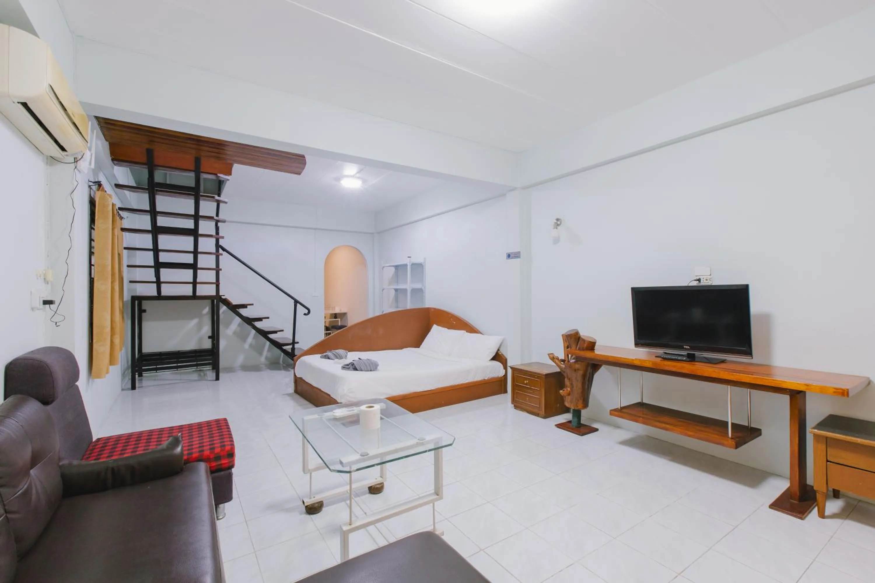 Two-Bedroom Townhouse in Royal Prince Residence, Patong Beach