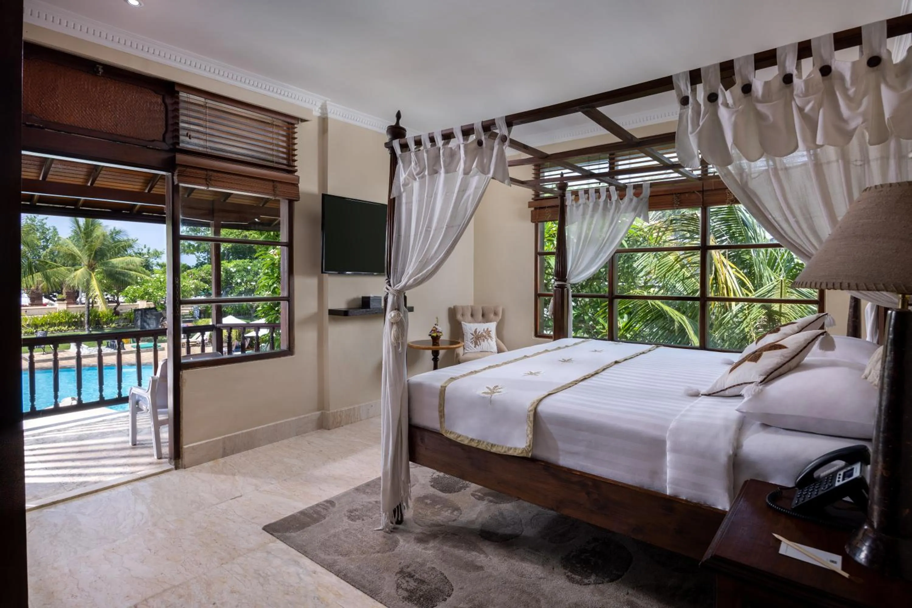 Executive Suite in The Jayakarta Bali Beach Resort