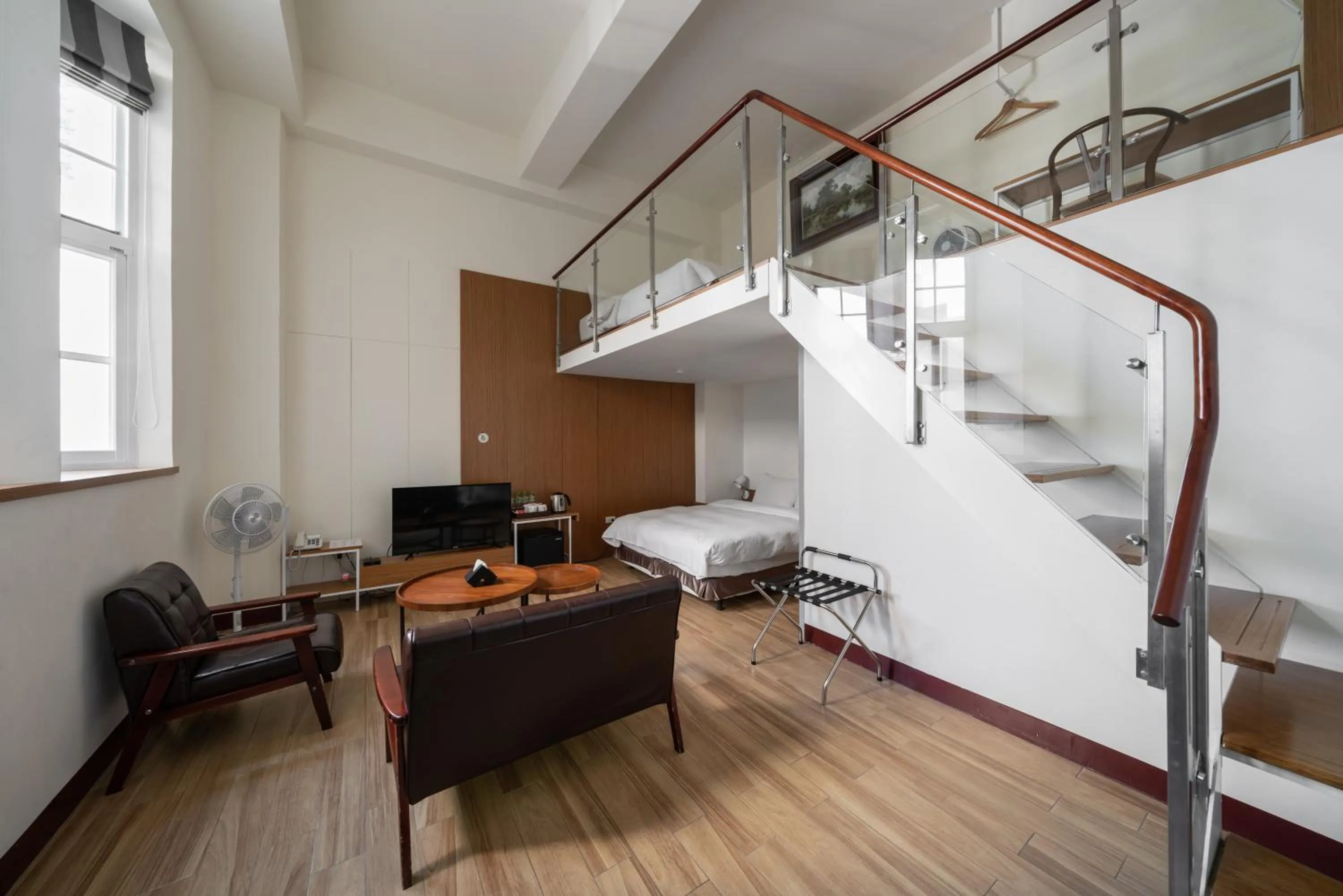 Standard Quadruple Room in Anping Kensington Hotel