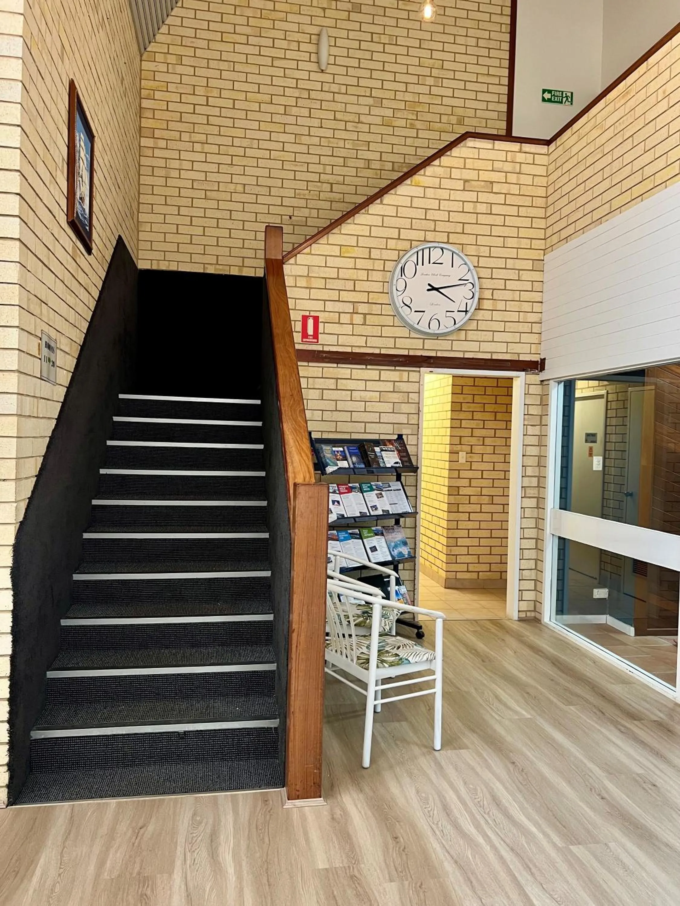 Queen Room in Sails Motel Geraldton