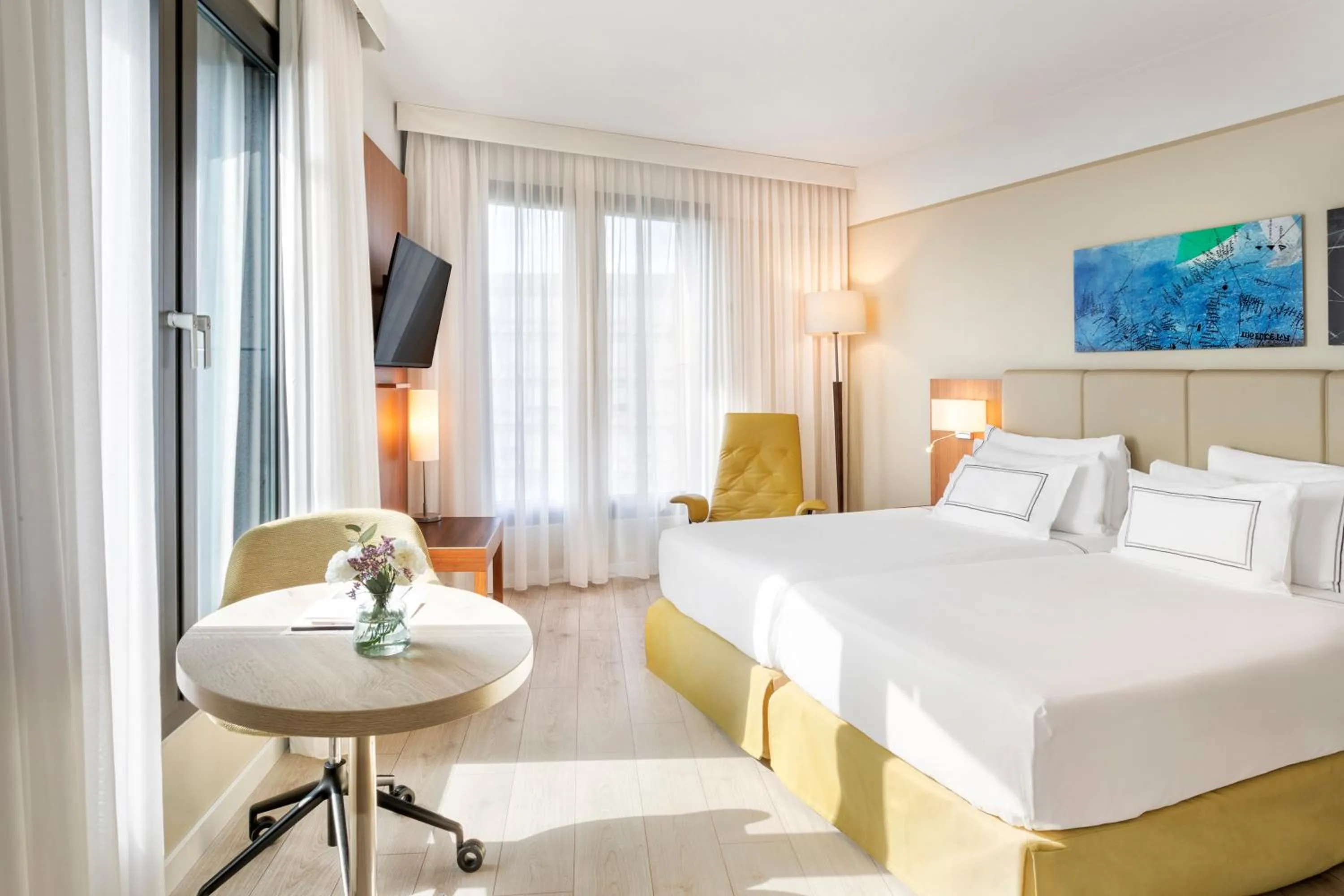 The Level Grand Suite and Executive Lounge Access in Melia Luxembourg