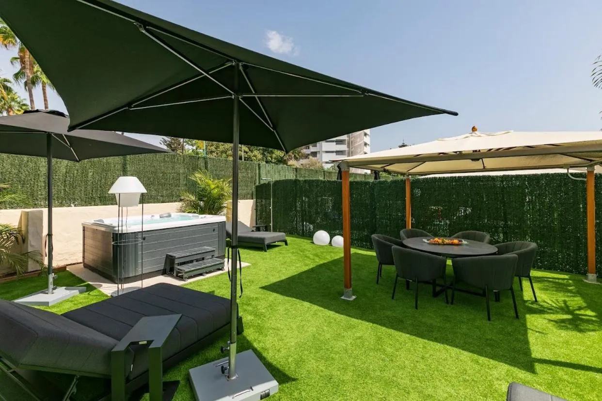 Family Villa Emblem in HD Parque Cristobal Gran Canaria