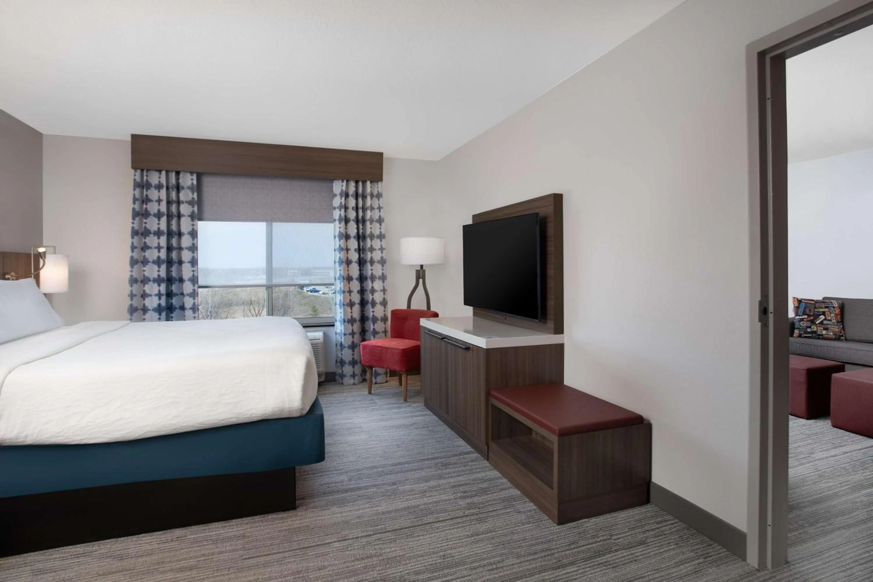 One-Bedroom King Suite with Sofa Bed in Hilton Garden Inn Omaha West