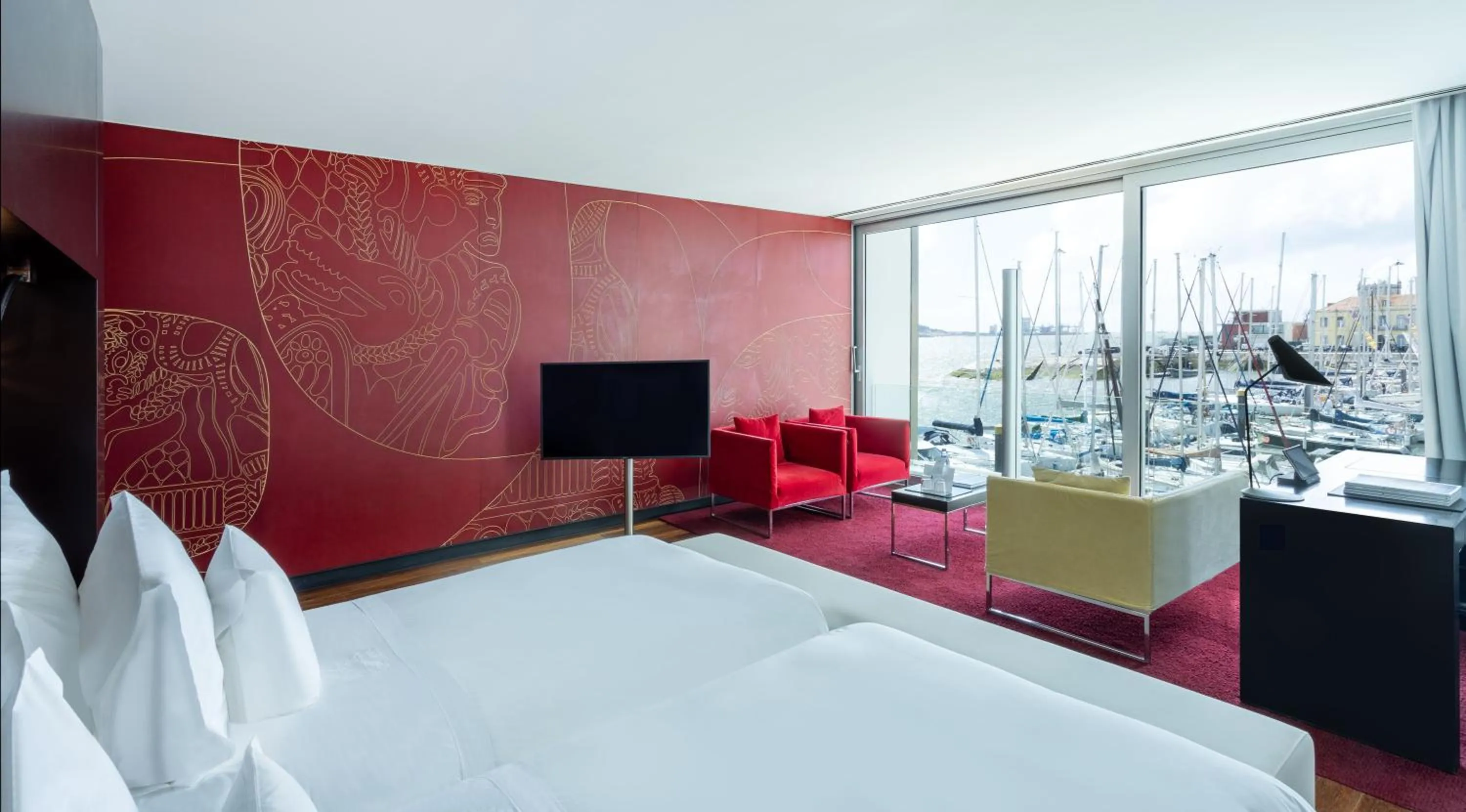 Deluxe Double or Twin Room with River View in Altis Belem Hotel & Spa, a Member of Design Hotels