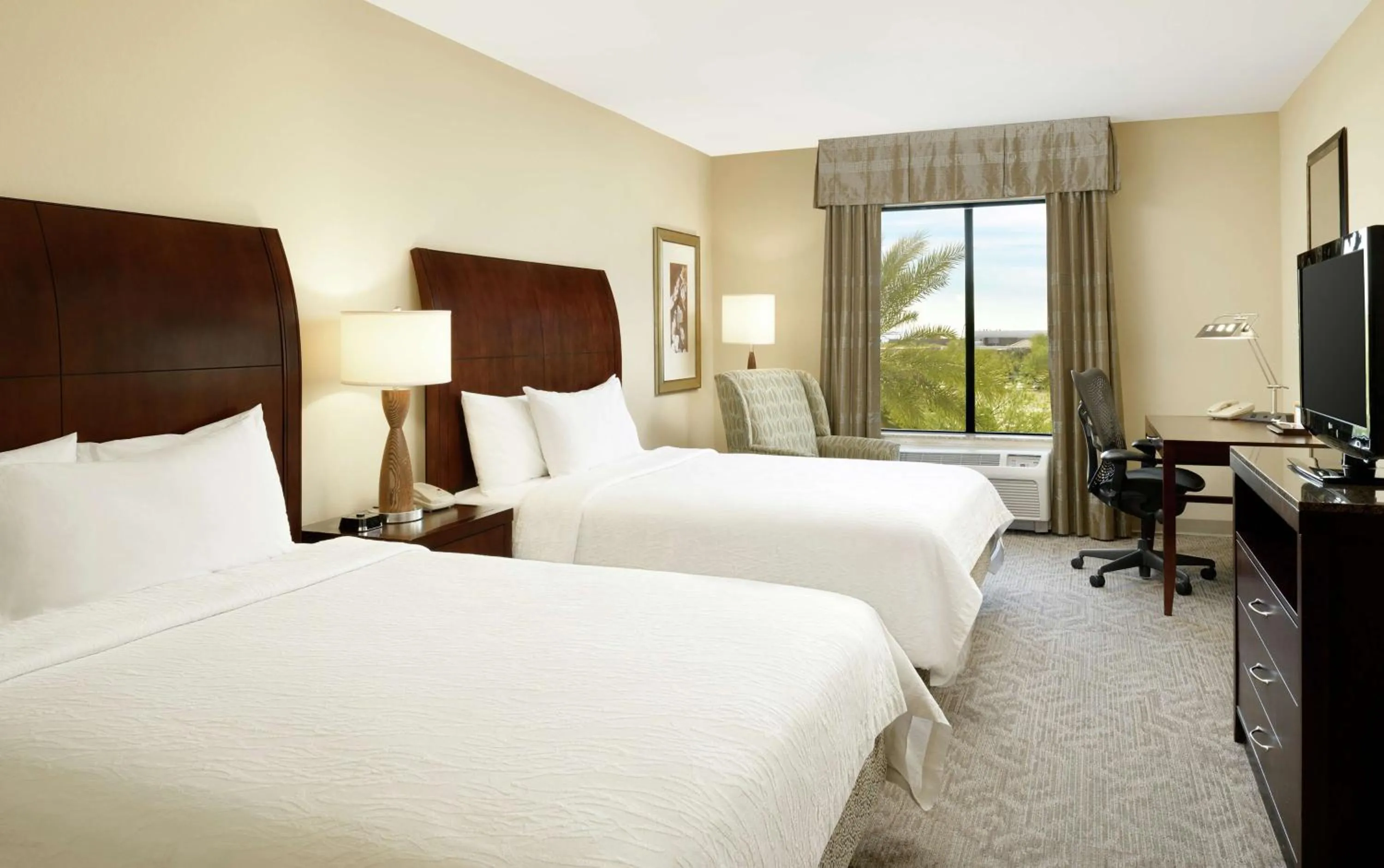 Queen Room with Two Queen Beds in Hilton Garden Inn Phoenix North Happy Valley