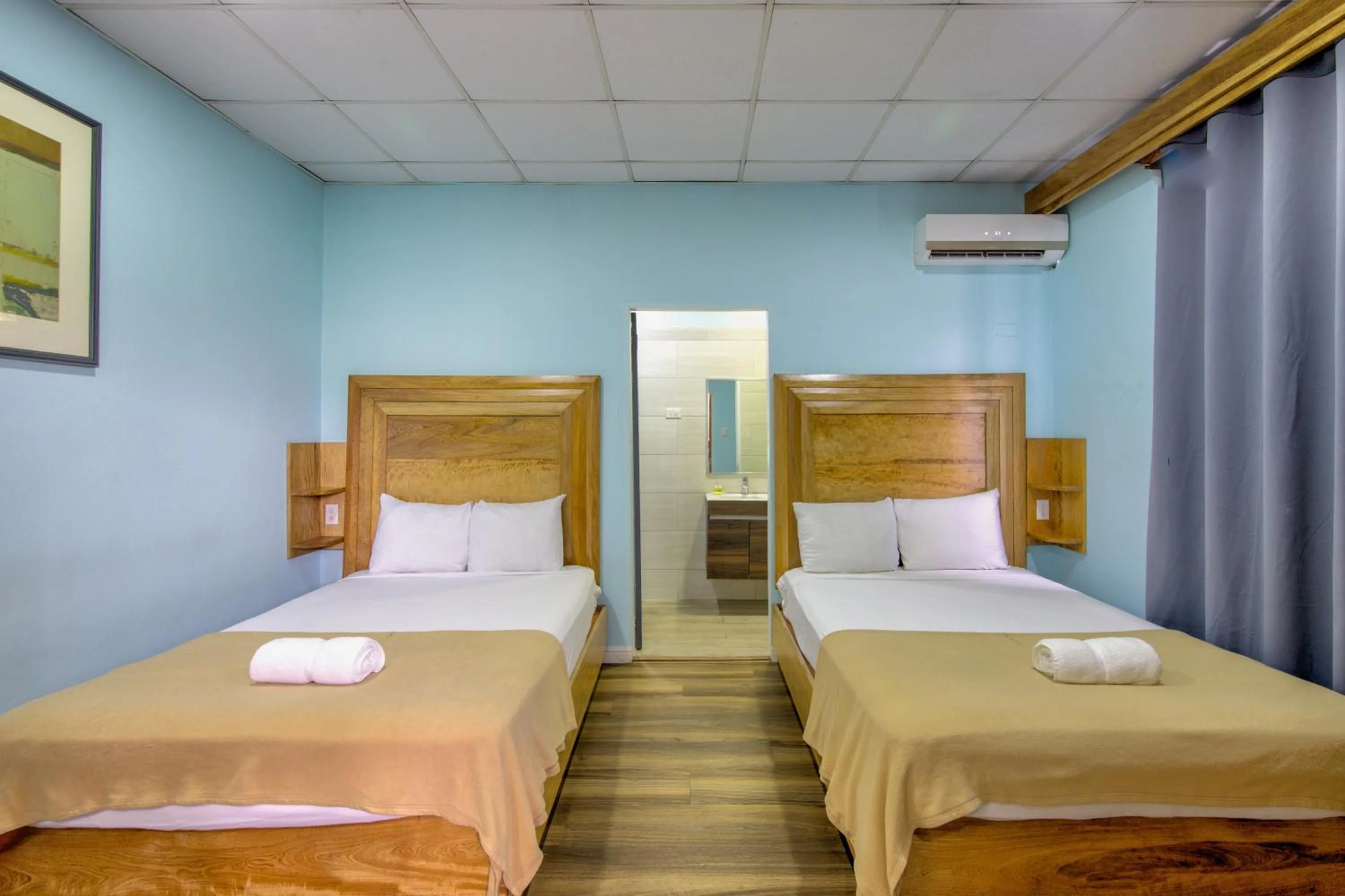 Double Room with Two Double Beds in Airport Suites Hotel
