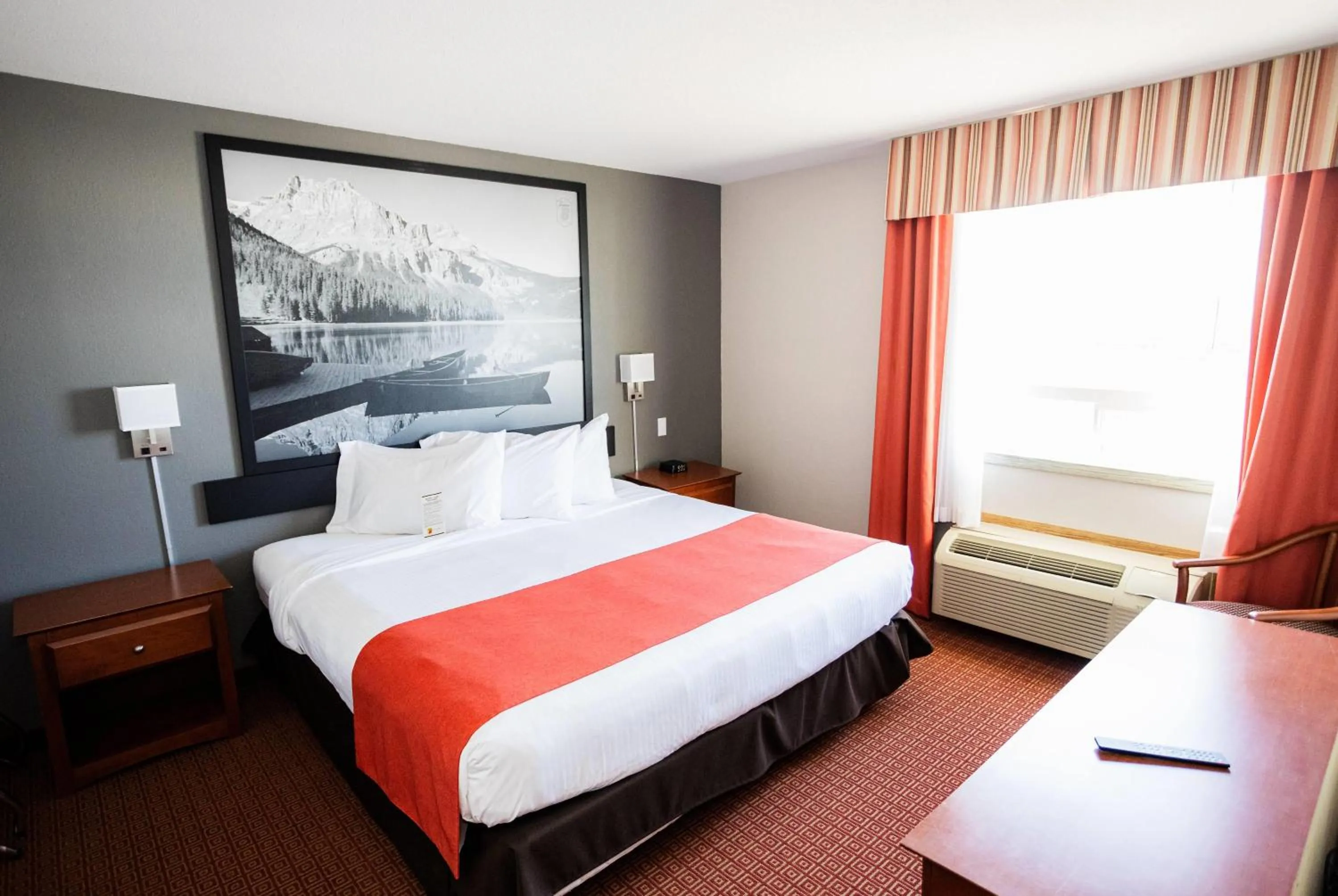 King Room - Non-Smoking in Super 8 by Wyndham Drayton Valley