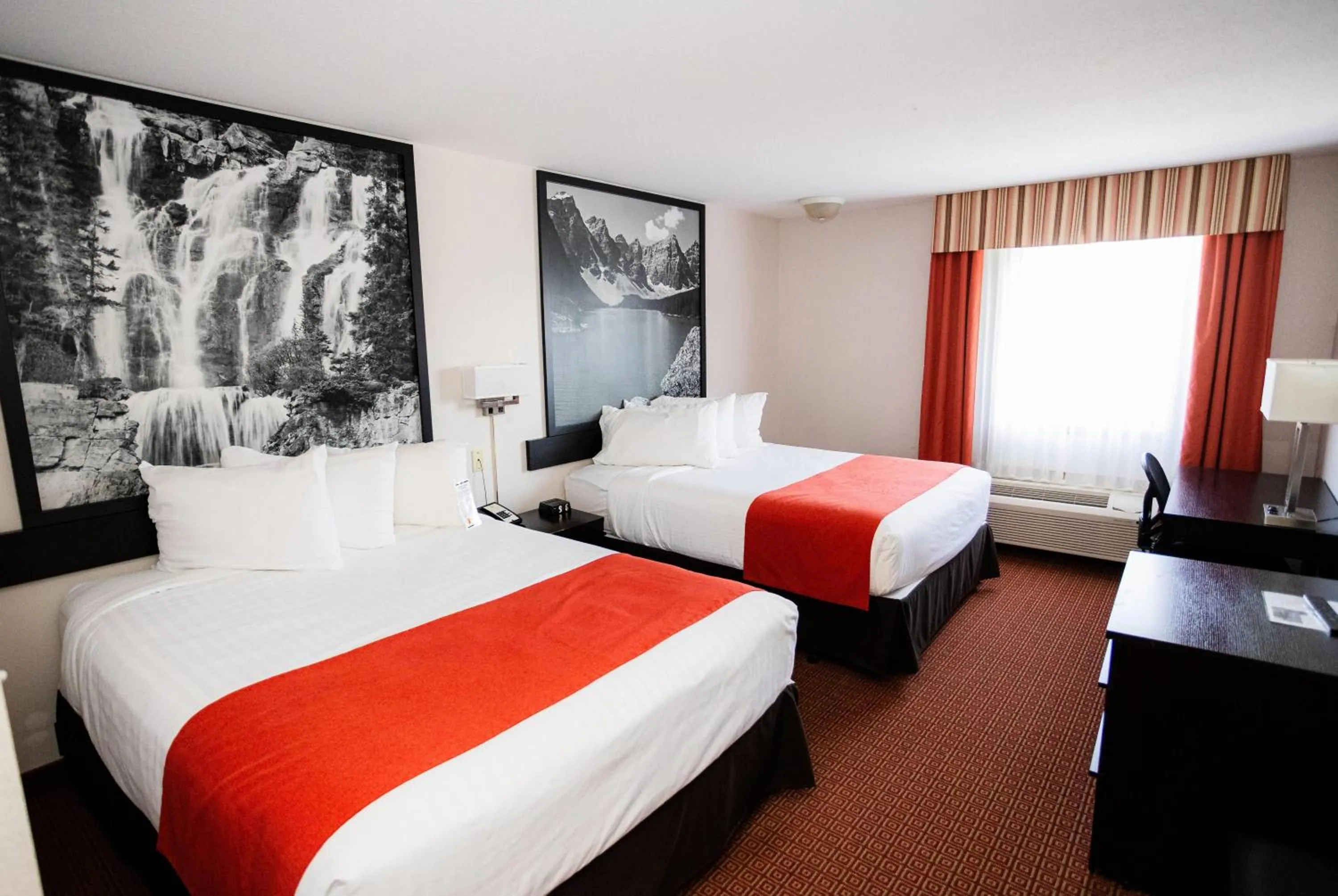 Deluxe Queen Room with Two Queen Beds - Non-Smoking in Super 8 by Wyndham Drayton Valley