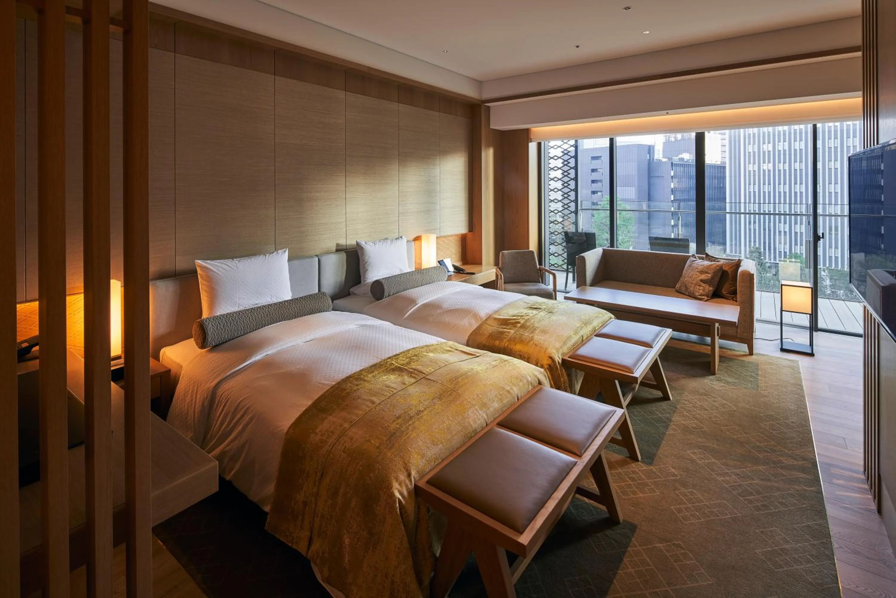 [Heritage] Twin Junior Suite with View Bath and Balcony - Club Lounge Access in The Okura Tokyo