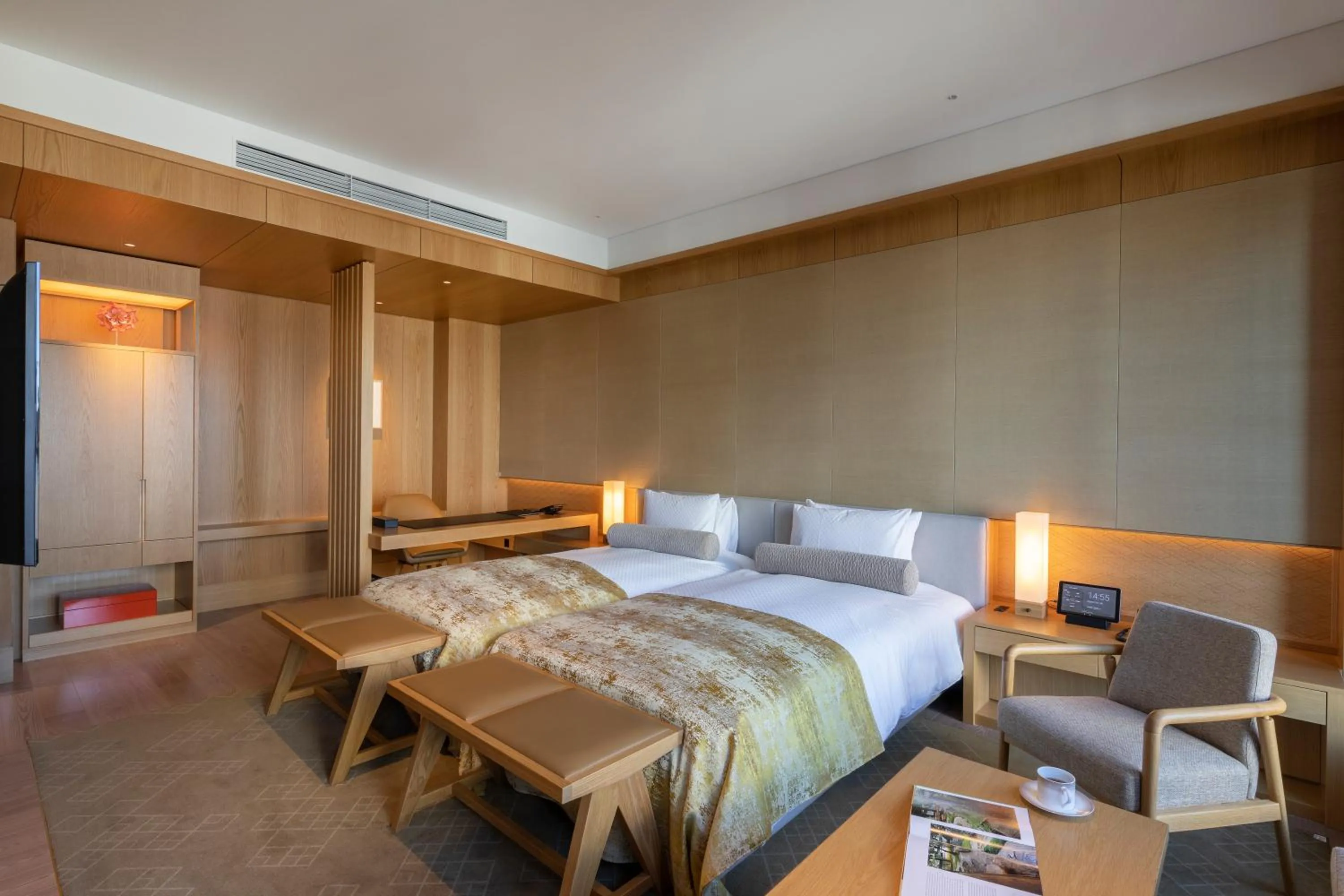 [Heritage] Twin Junior Suite with View Bath - Club Lounge Access in The Okura Tokyo
