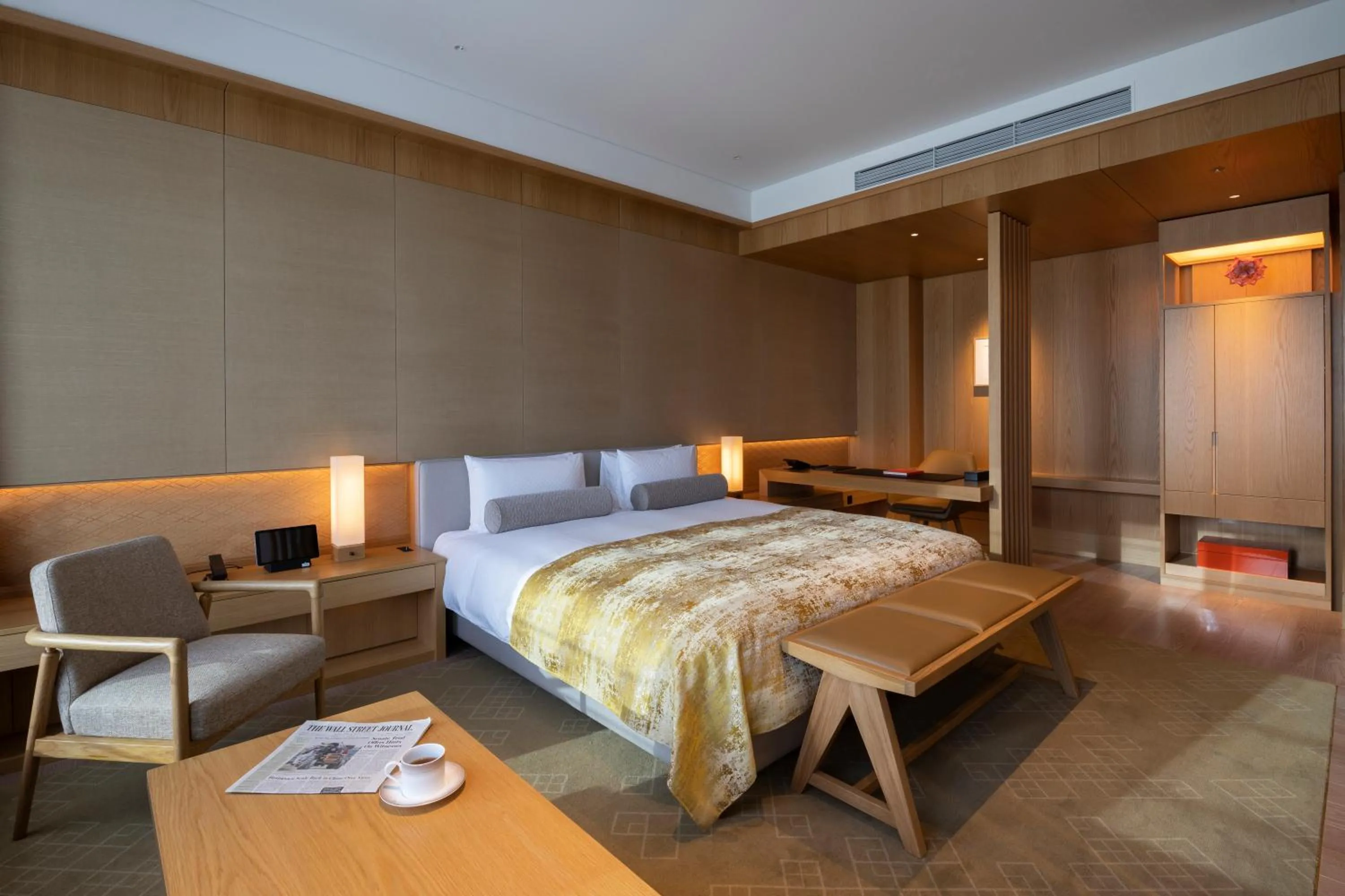 [Heritage] Double Junior Suite with View Bath - Club Lounge Access in The Okura Tokyo