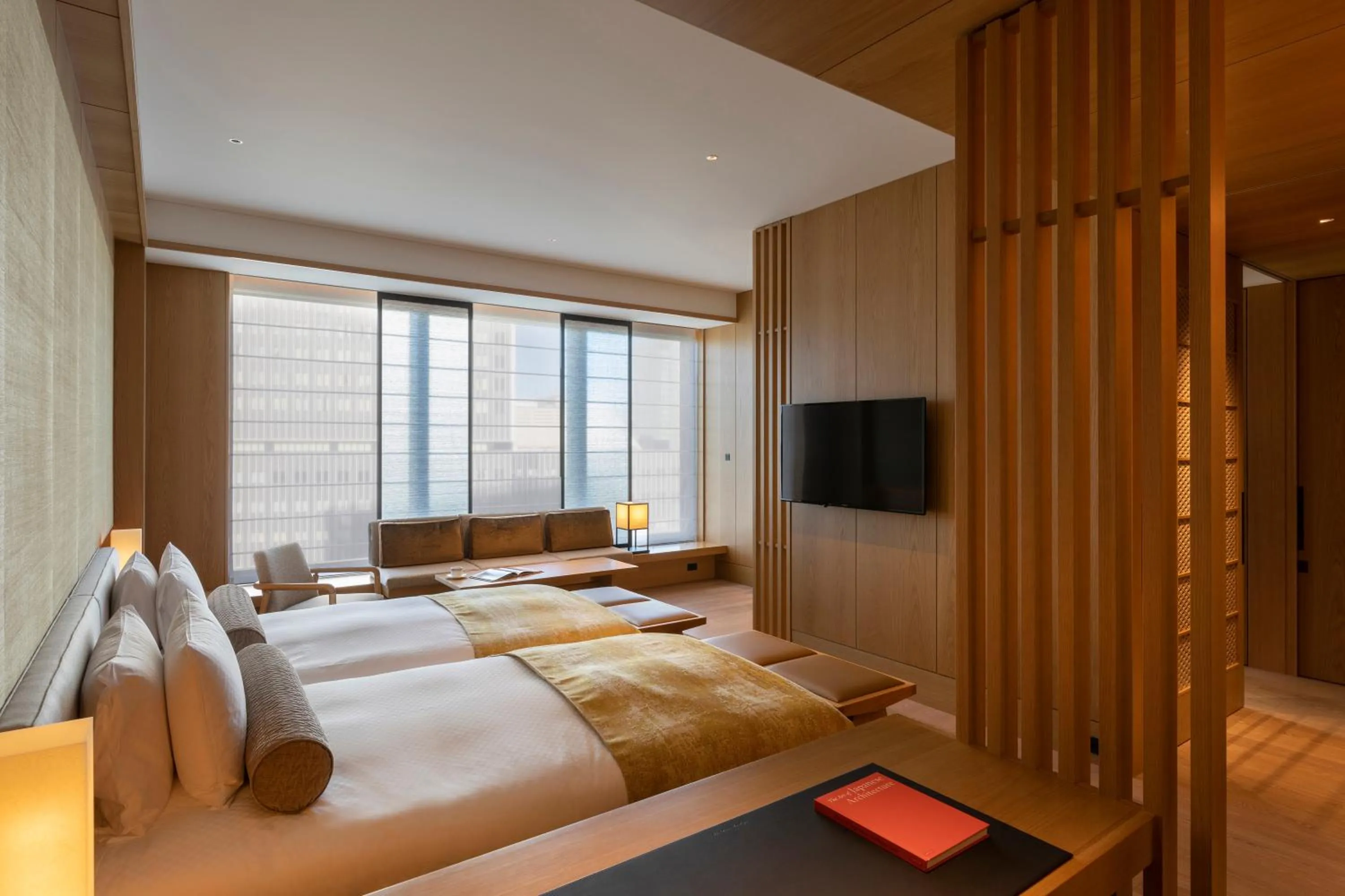 [Heritage] Twin Junior Suite with View Bath- No Club Lounge Access, No Heritage Benefit in The Okura Tokyo