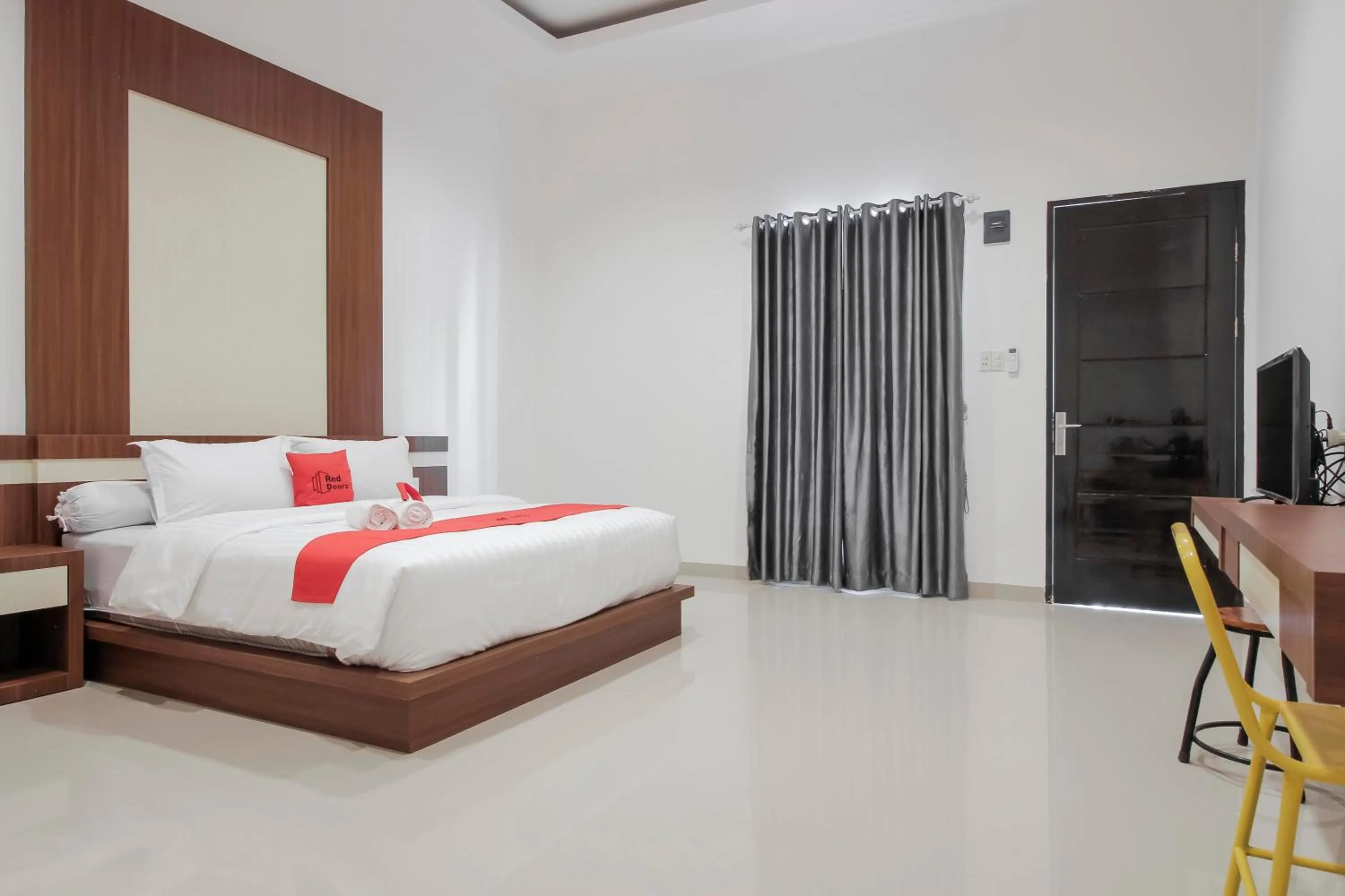 Double Room in RedDoorz Premium @ Setiabudi Medan
