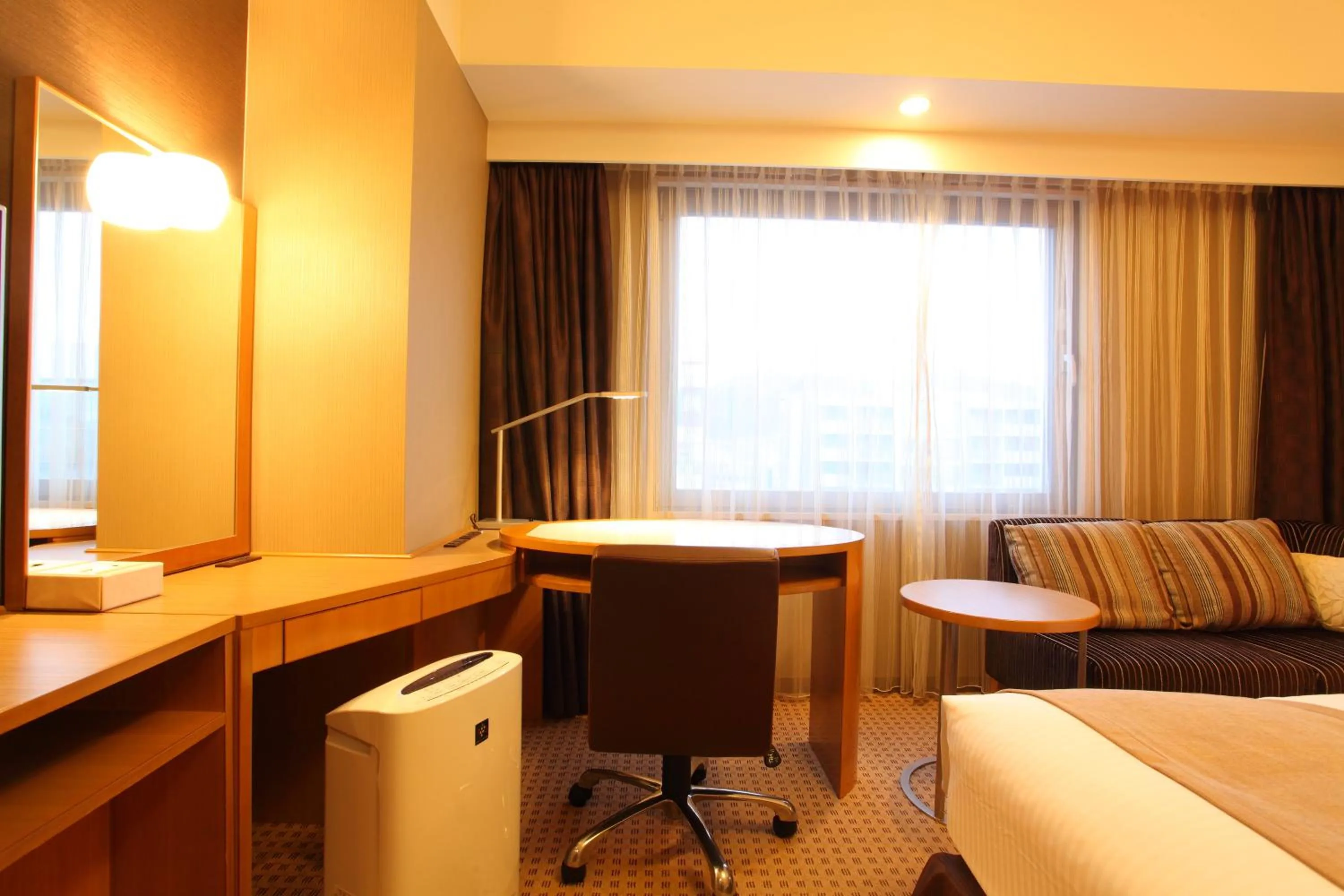 Deluxe King Room - single occupancy - Smoking in Hotel Metropolitan Nagano