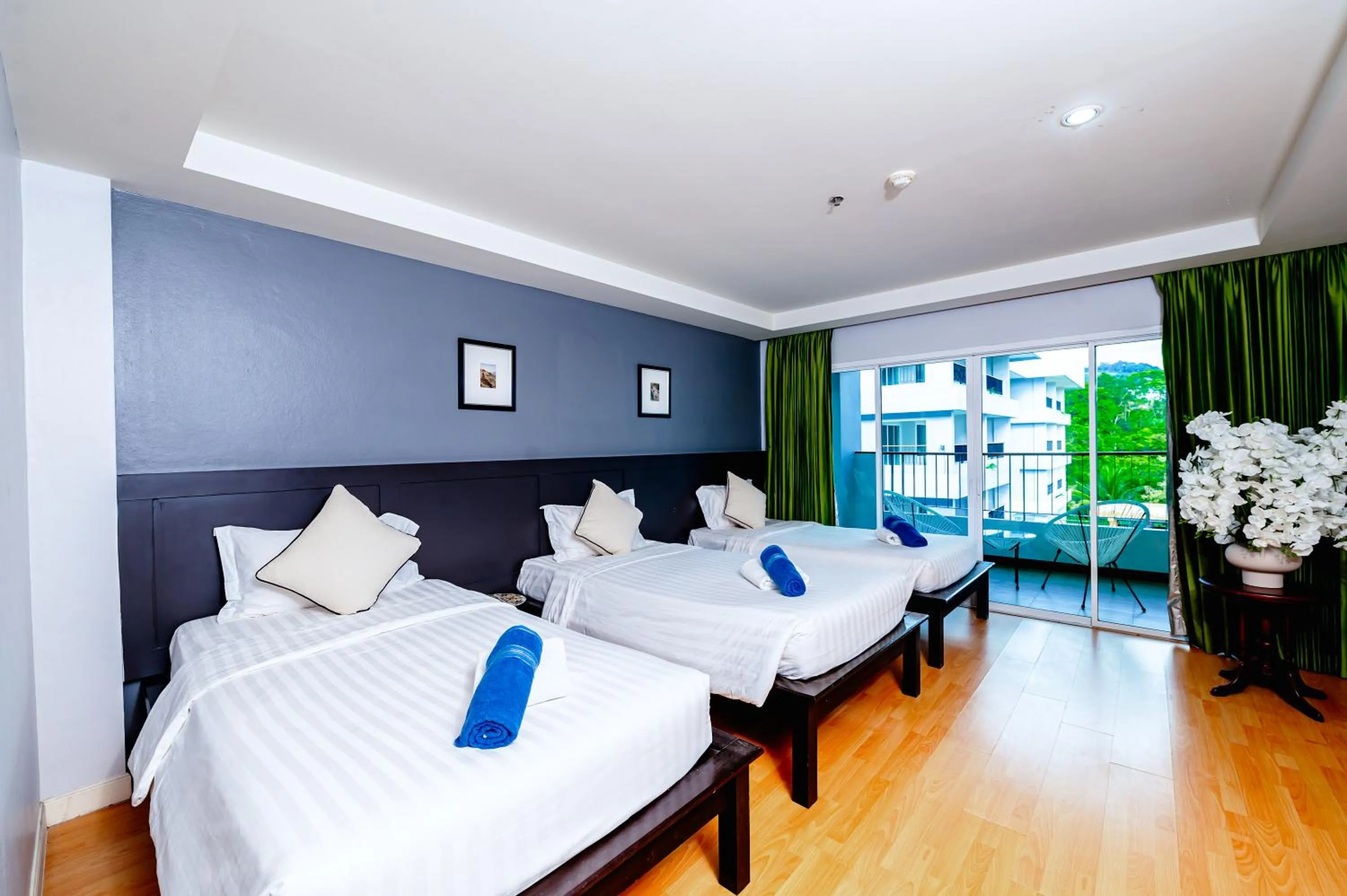Deluxe Triple Room in Casa Del M Patong Phuket - Newly Renovated