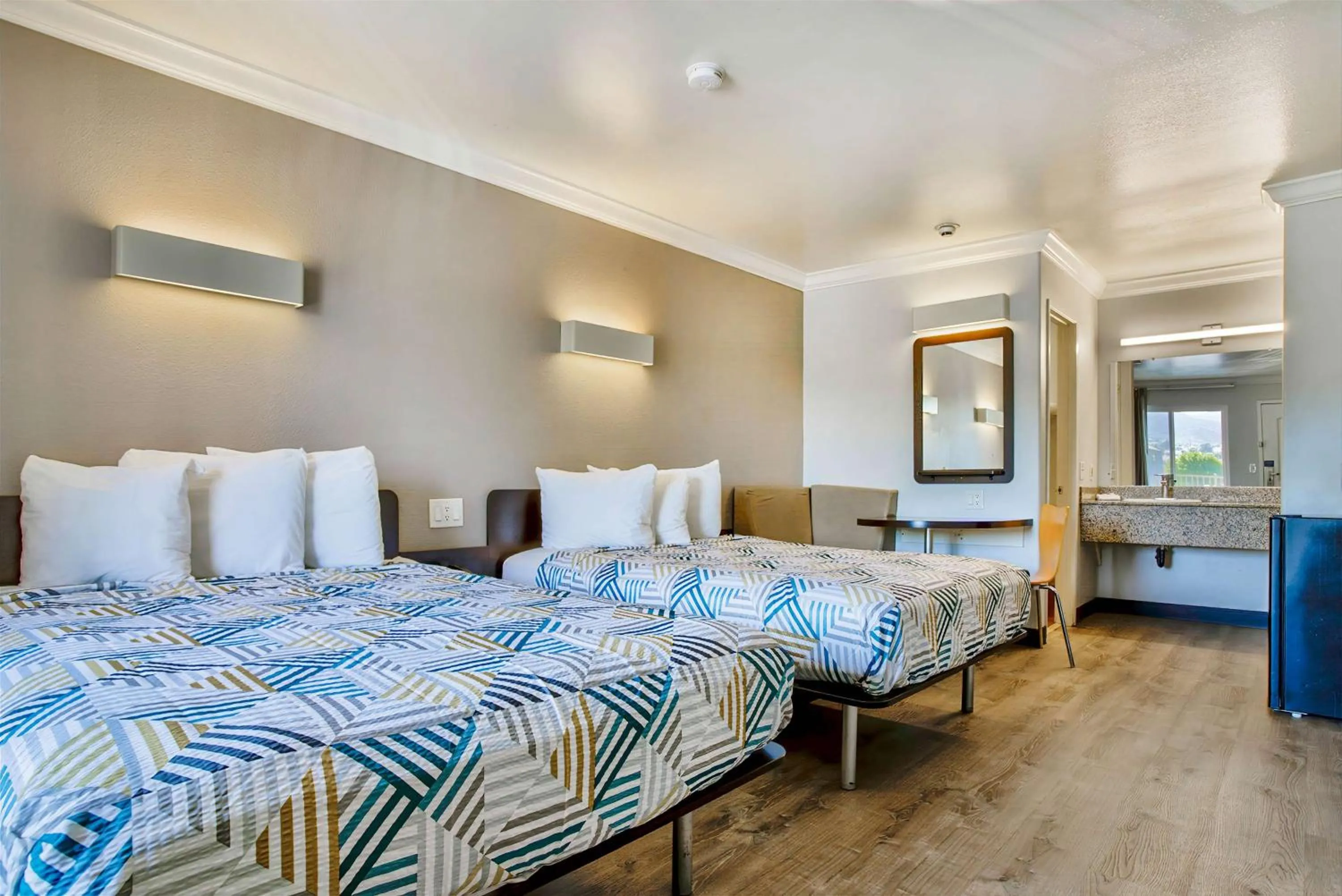 Queen Room with Two Queen Beds - Non-Smoking in Motel 6-Menifee, CA