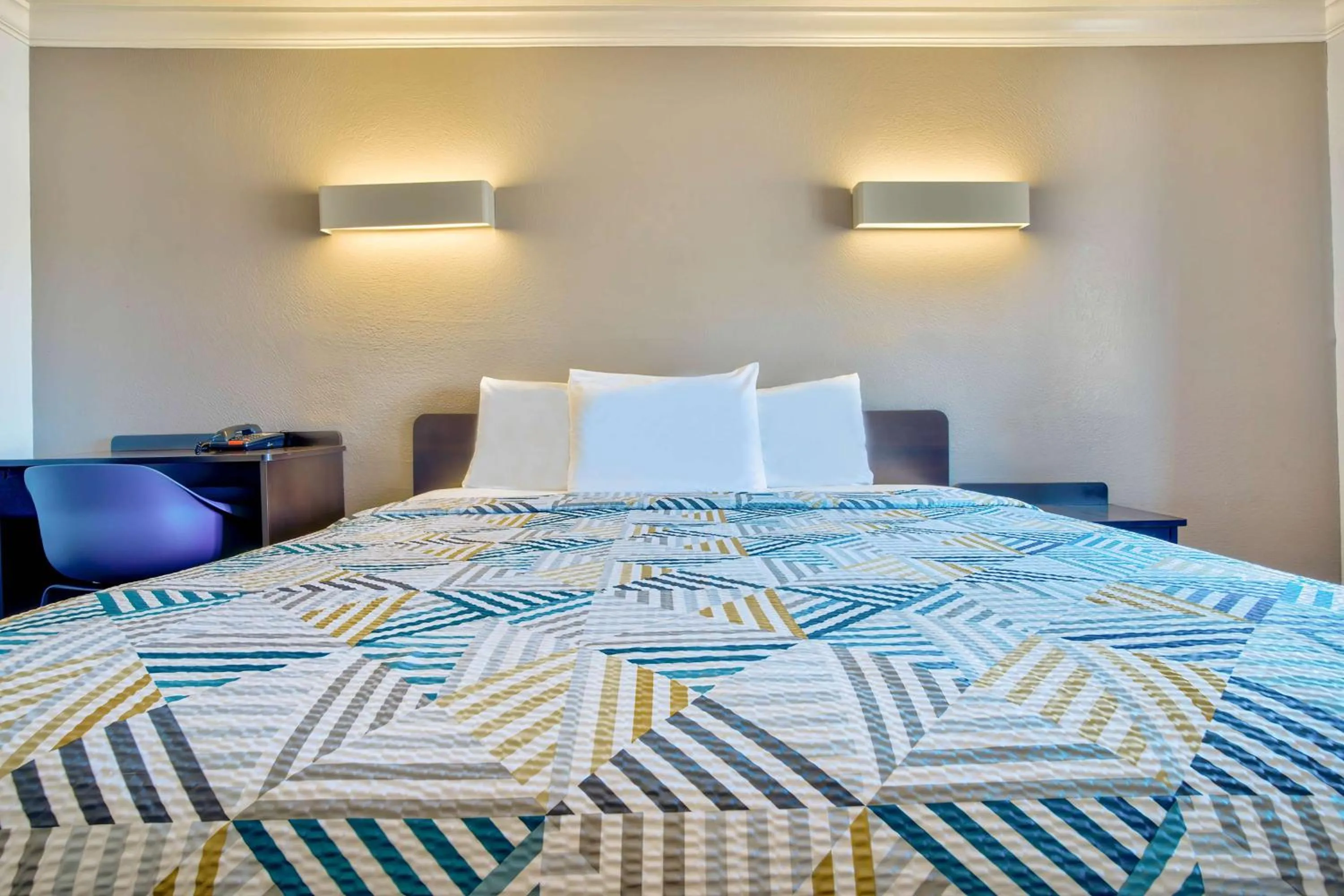 King Room - Non-Smoking in Motel 6-Menifee, CA