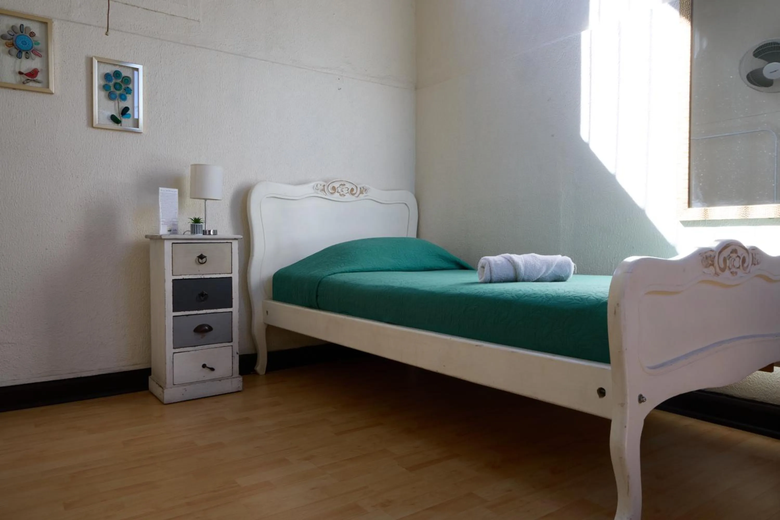Single Room with Private External Bathroom in Hostal Providencia