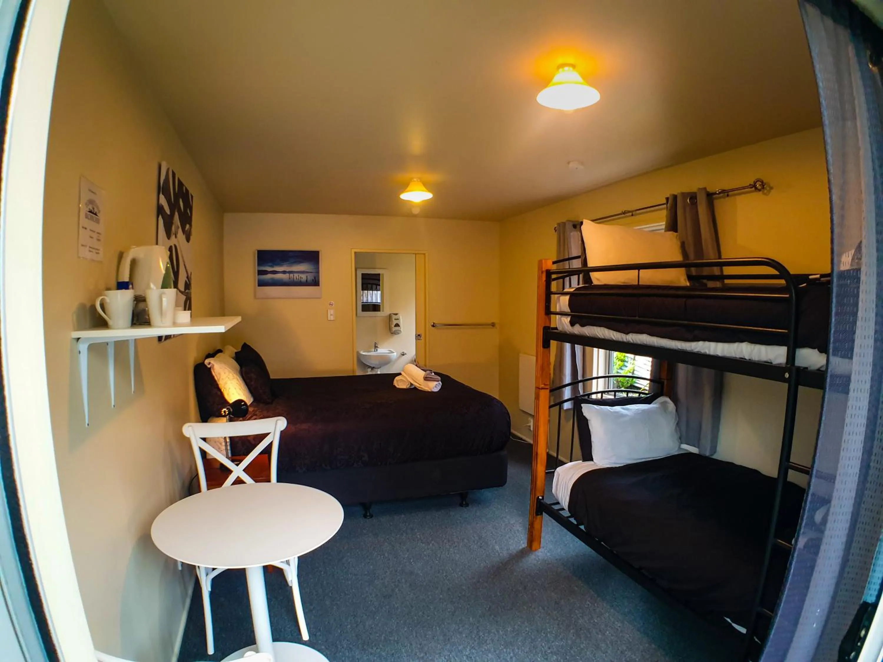 Family Room in Tombstone Motel, Lodge & Backpackers