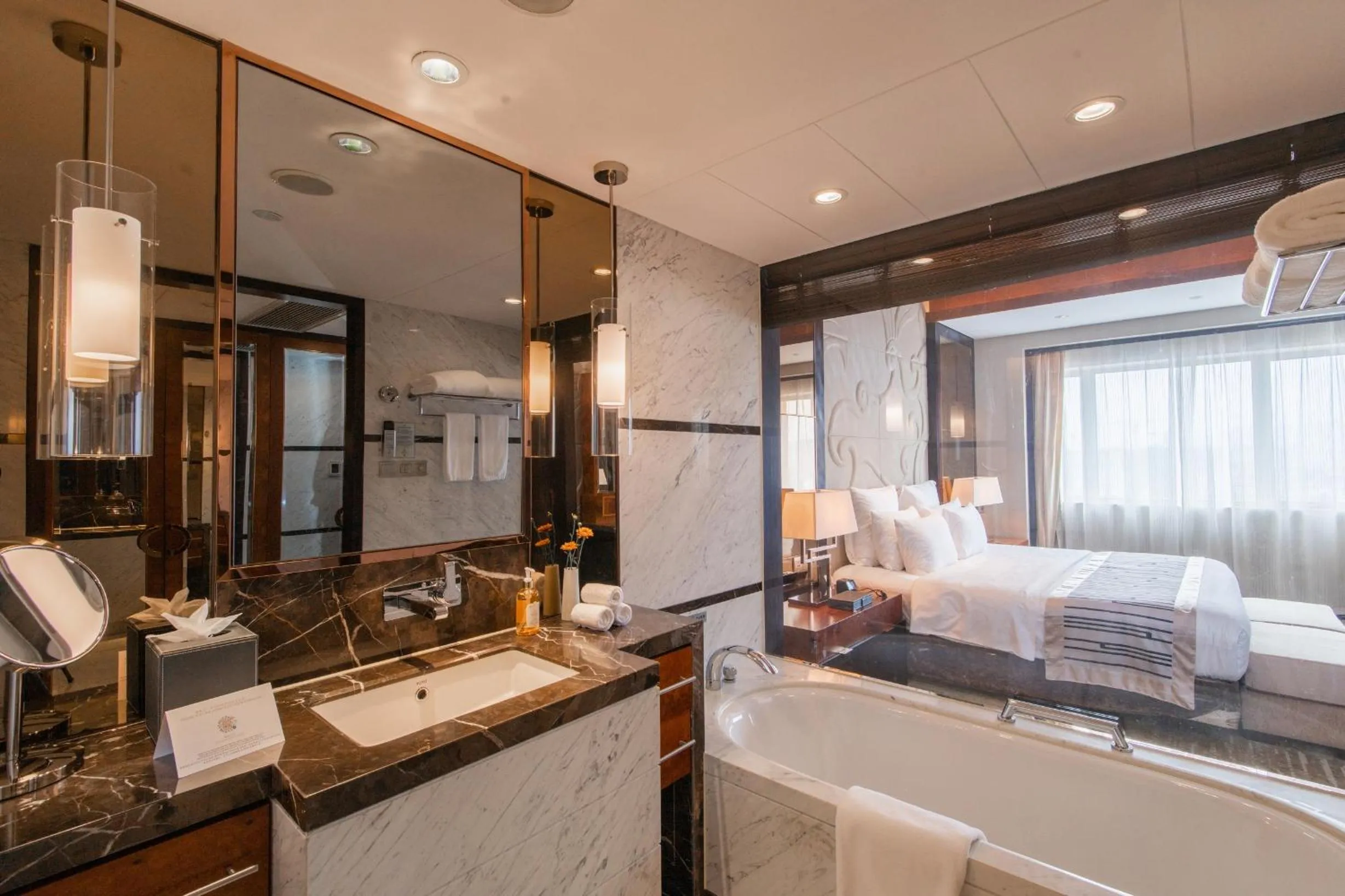 Business Suite in Grand Pacific Hotel Ningbo