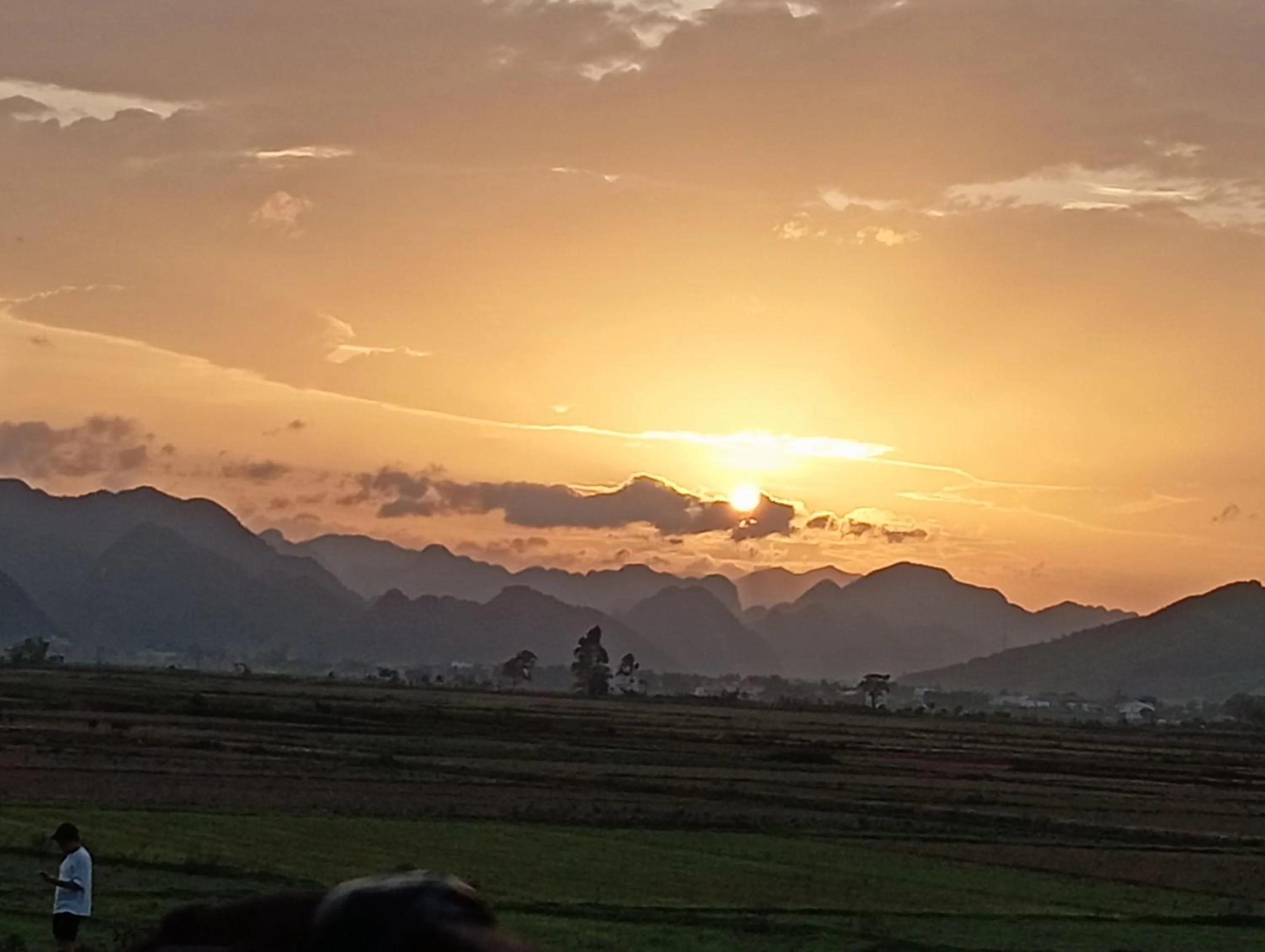 Queen Room with Pool View - single occupancy in Palafita Bungalow
