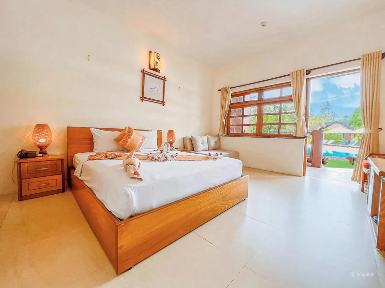 Superior Double or Twin Room with Pool View - Free Mini-bar in Room in Little Muine Cottages Resort