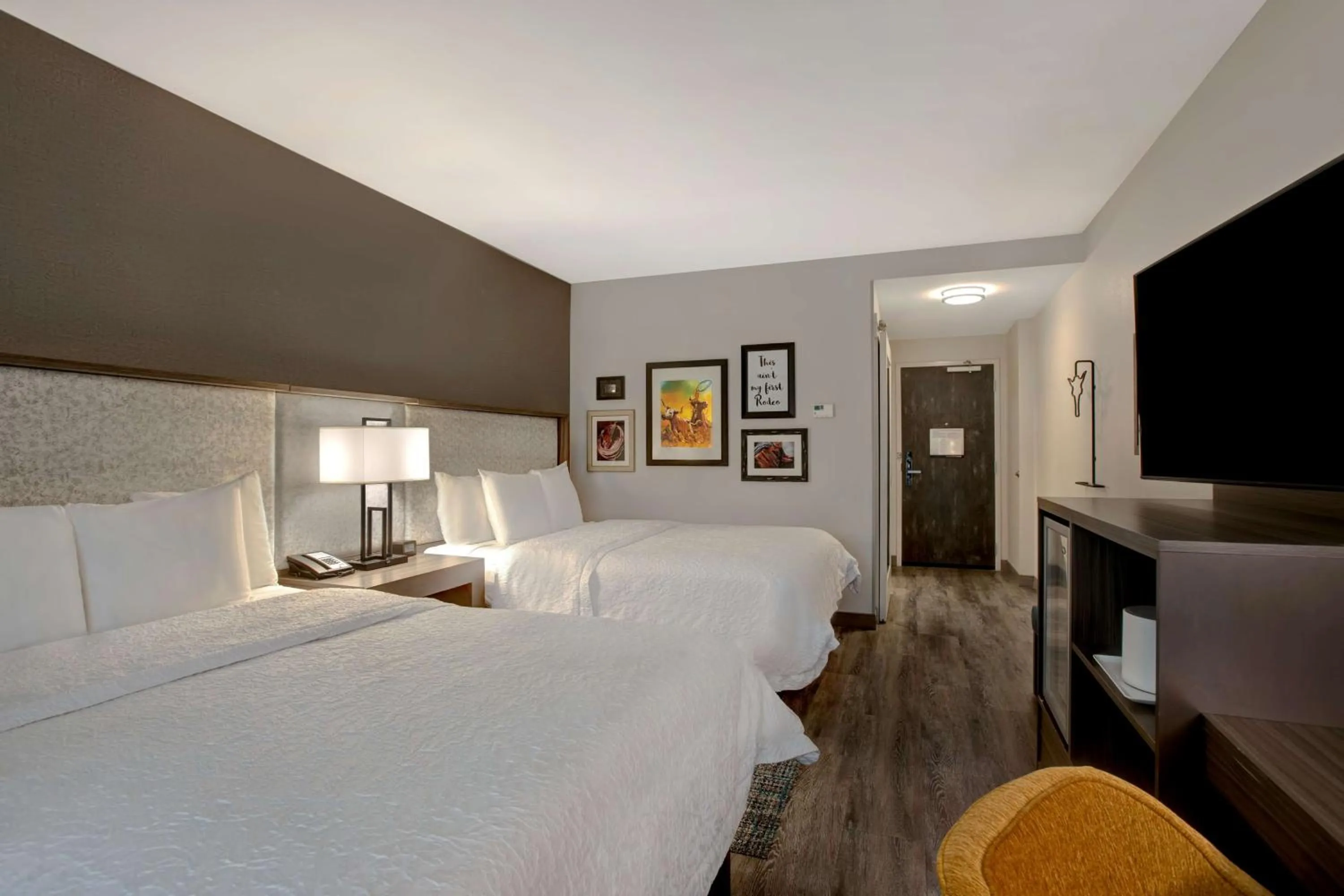 Queen Room with River View in Hampton Inn & Suites San Antonio Riverwalk