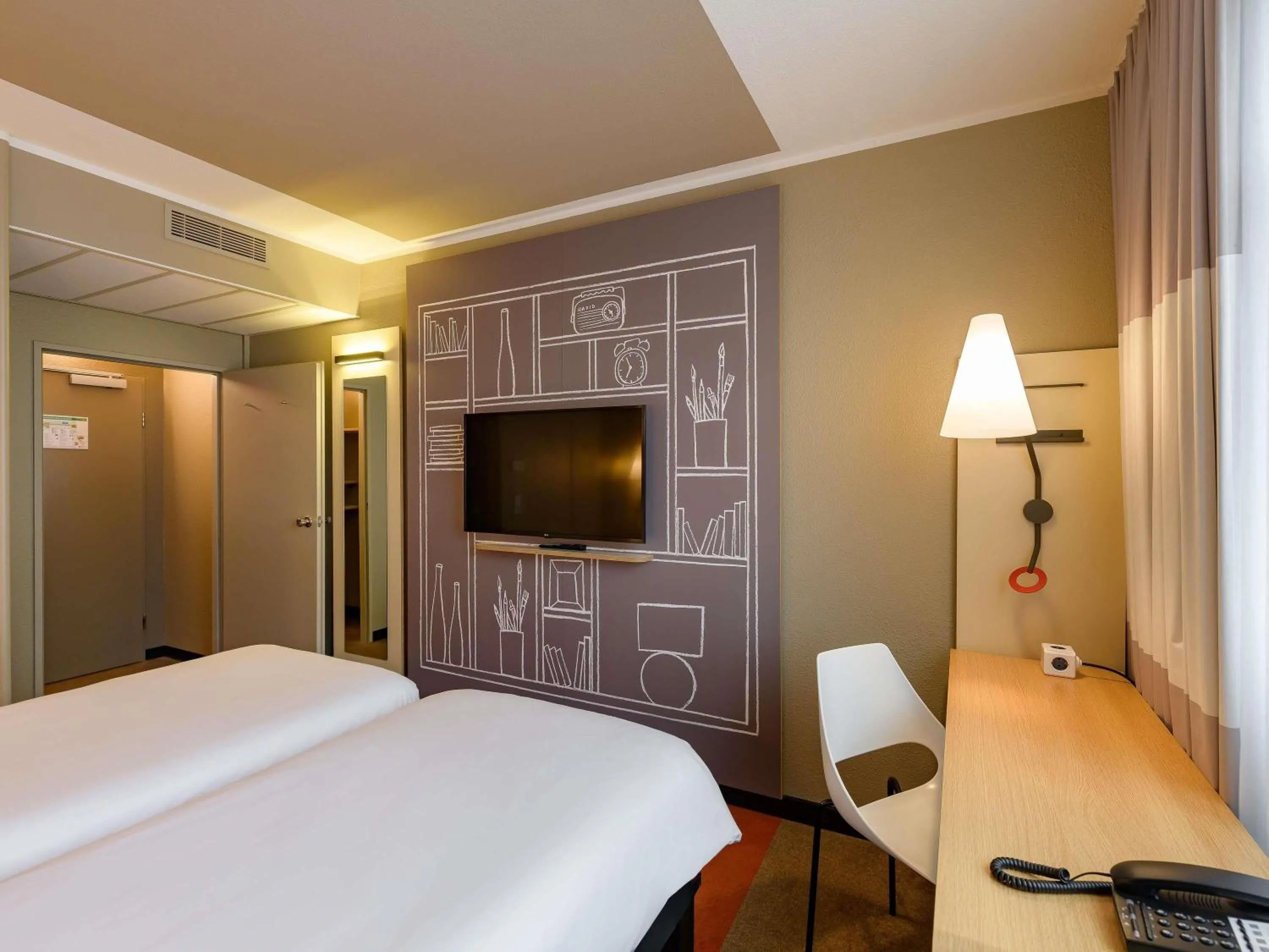 Standard Twin Room - single occupancy in ibis Nürnberg City am Plärrer