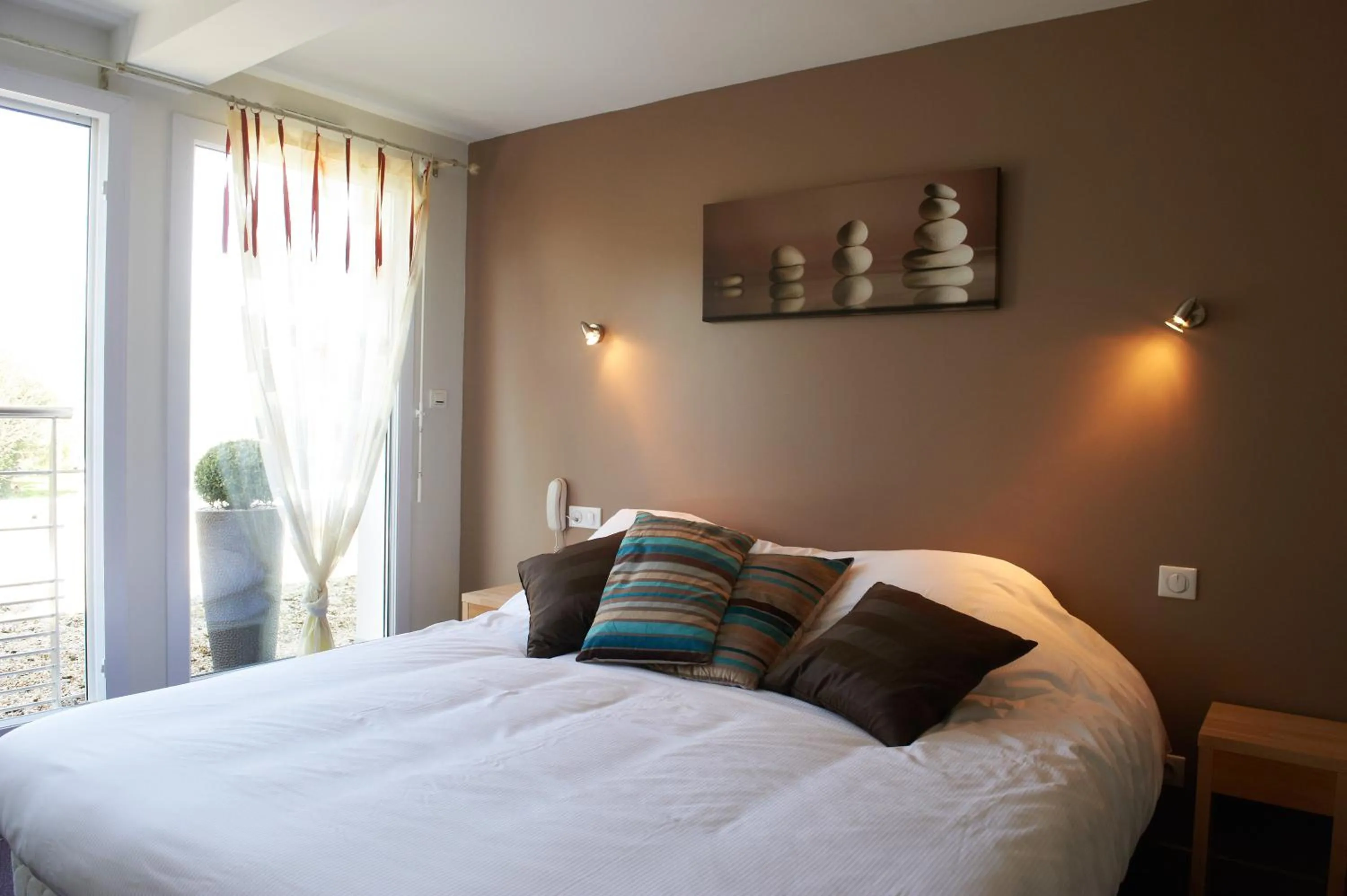 Double or Twin Room with Garden View in Logis Hotel Belle-Vue