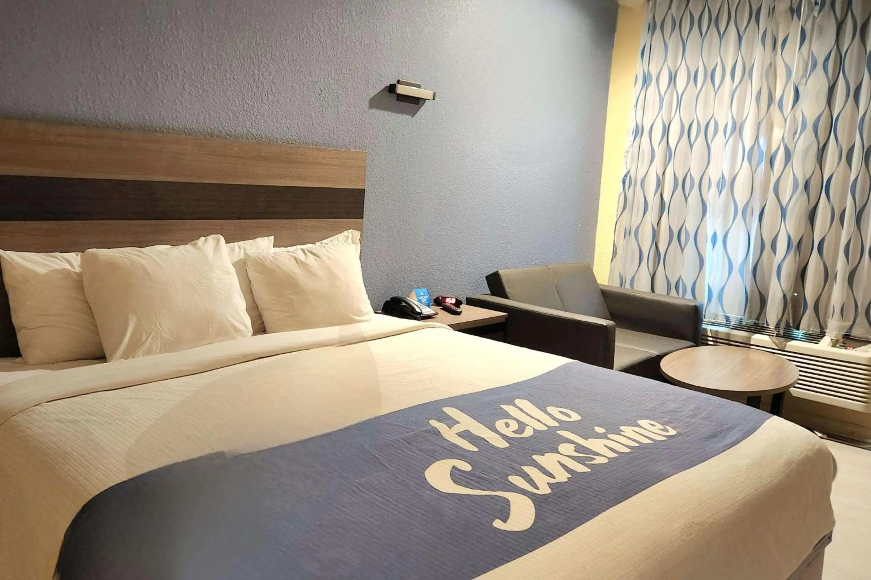 King Room - Non-Smoking in Days Inn by Wyndham Freeport