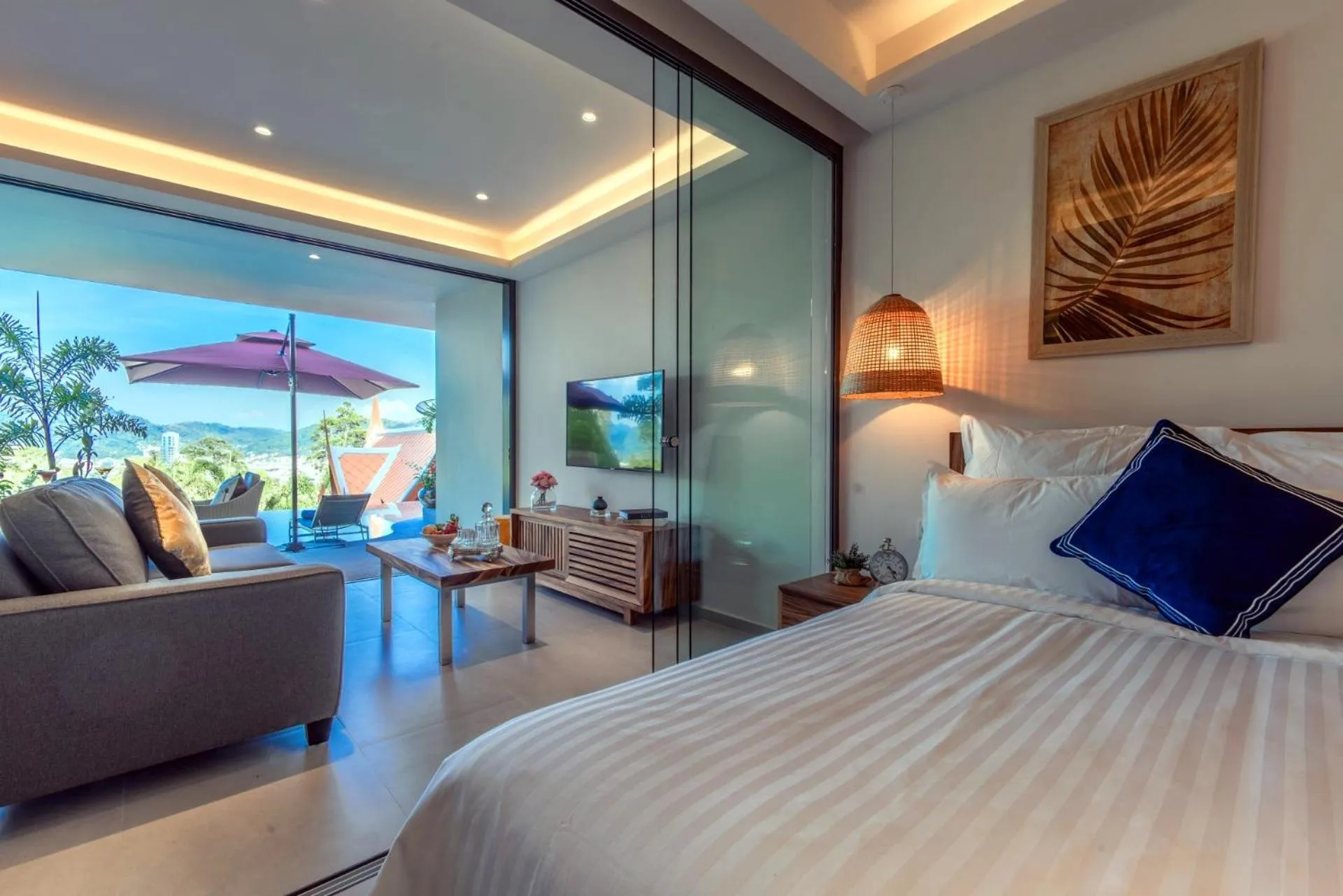 Suite with Pool View in Patong Heights