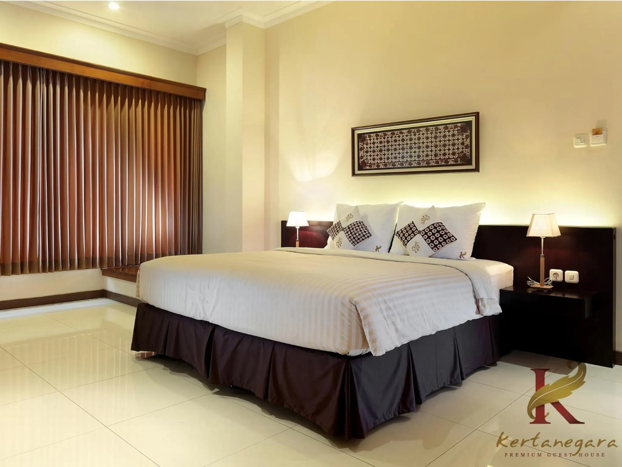 Standard King Room in Kertanegara Premium Guest House