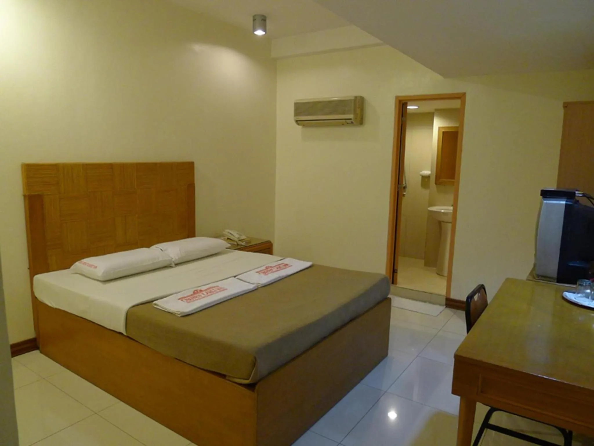 Deluxe Double Room in Cebuview Tourist Inn