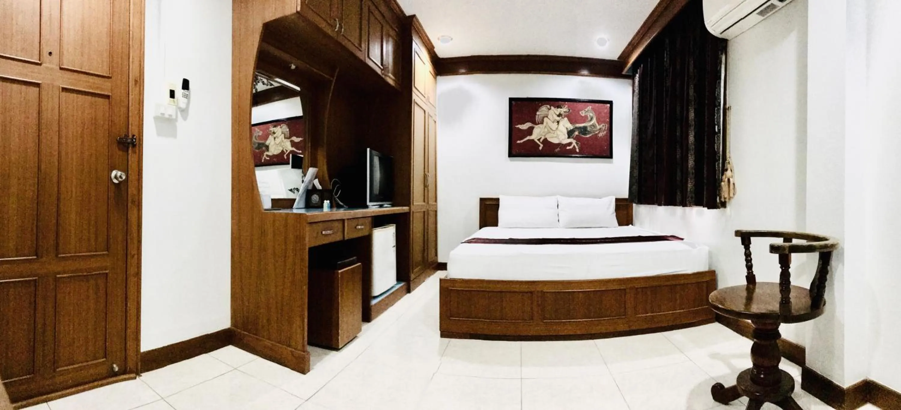 Standard Double Room in EZ House