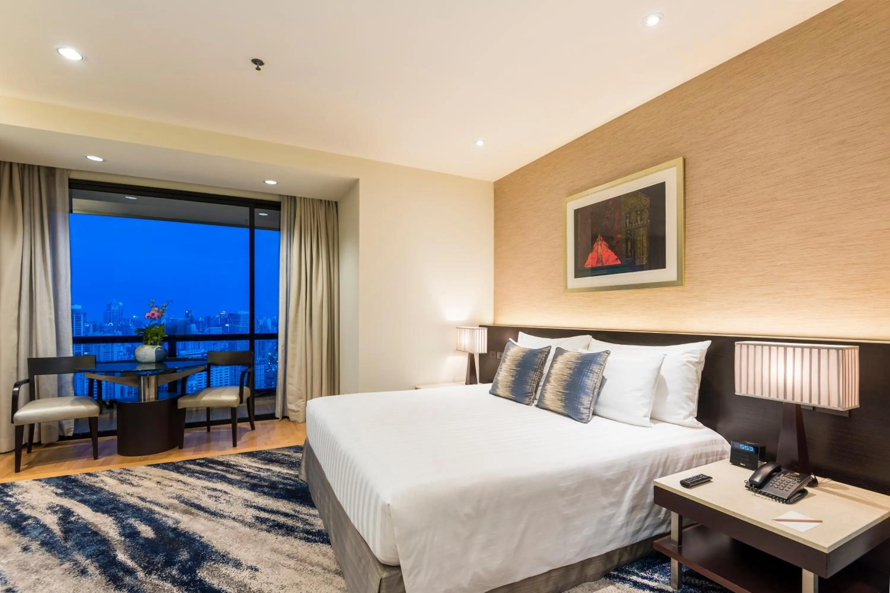 Executive Deluxe King Room in Emporium Suites by Chatrium