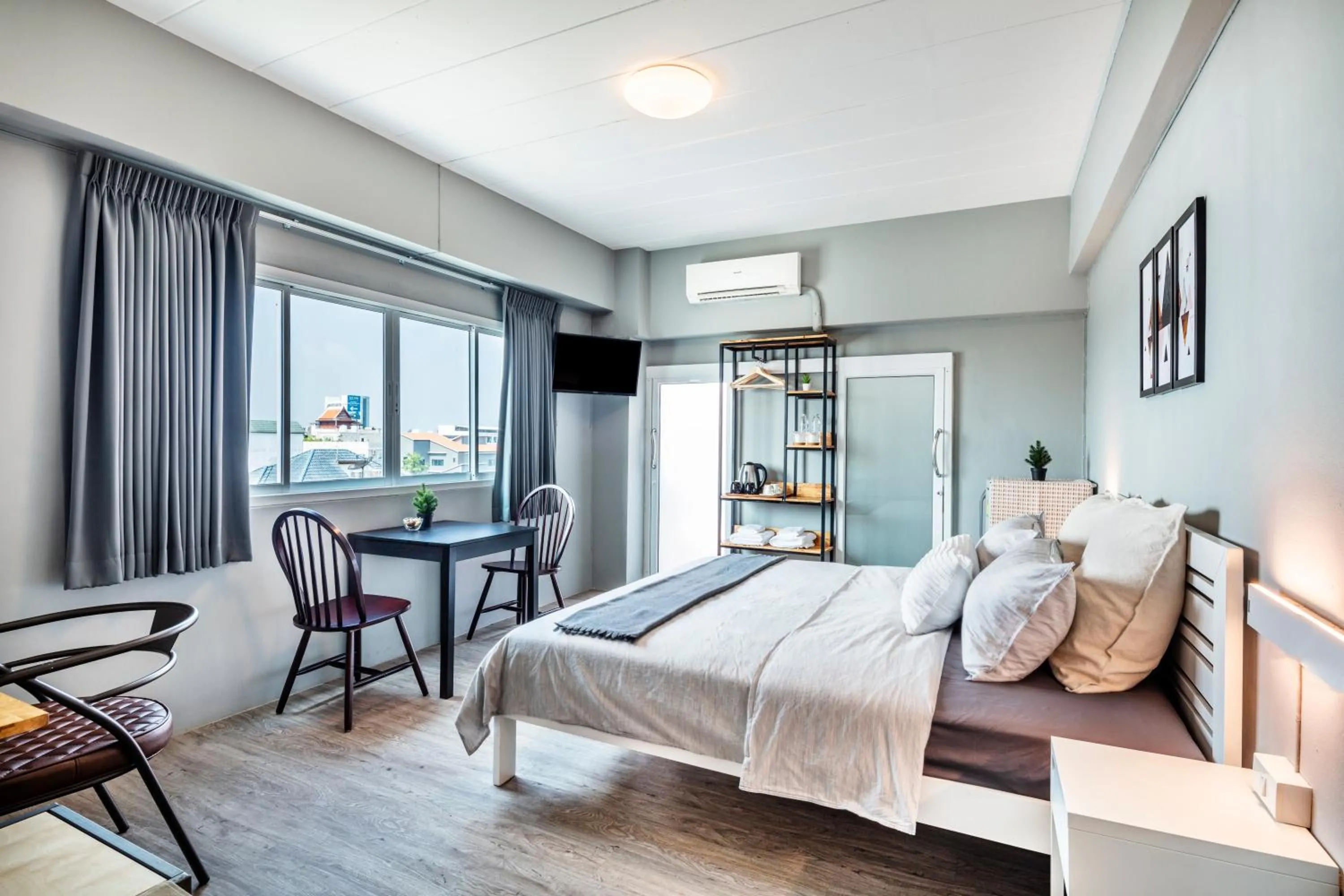 Standard Corner View Room in Penyos Service Apartment