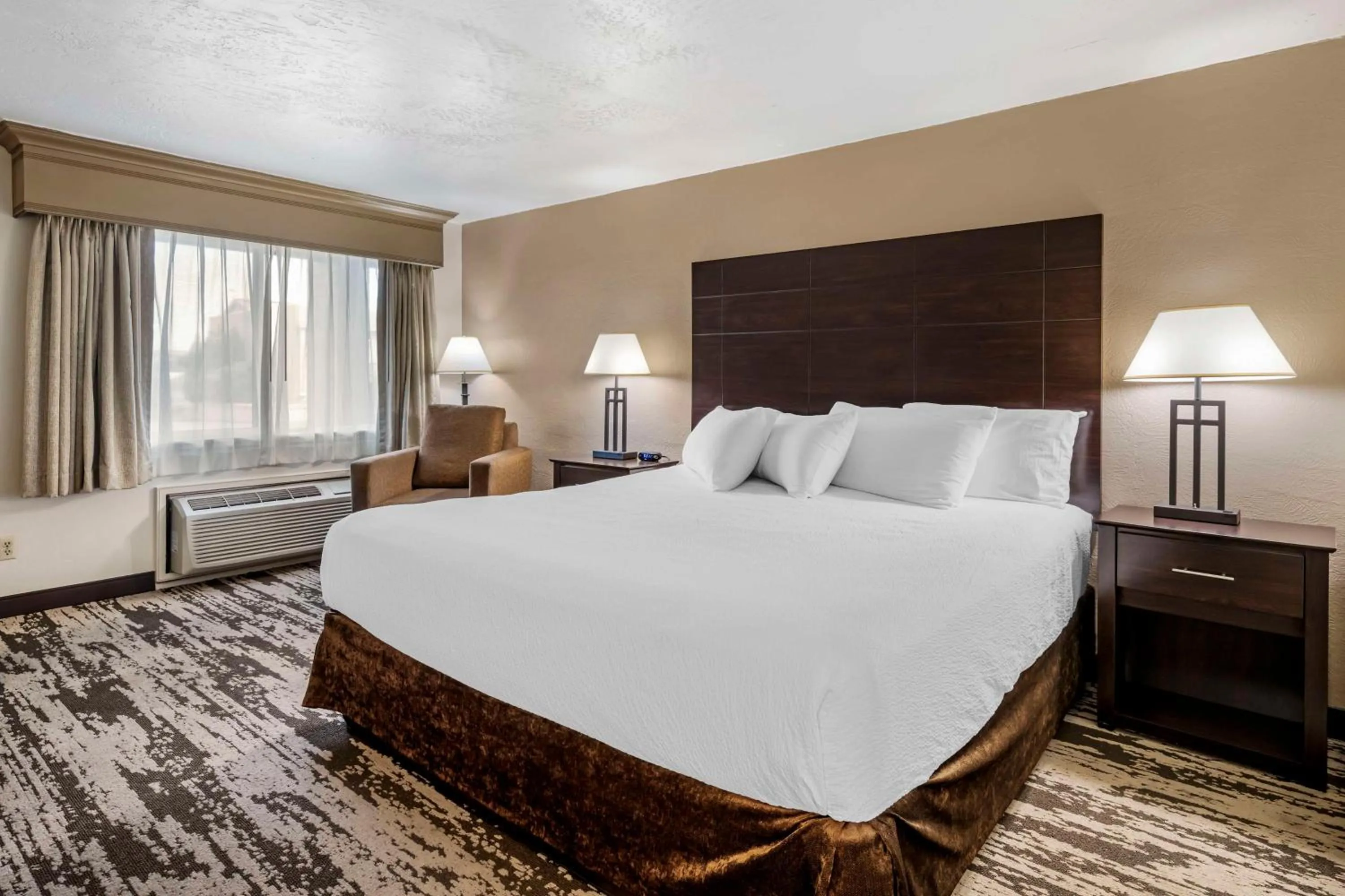 King Room - Non-Smoking in Best Western Prescottonian