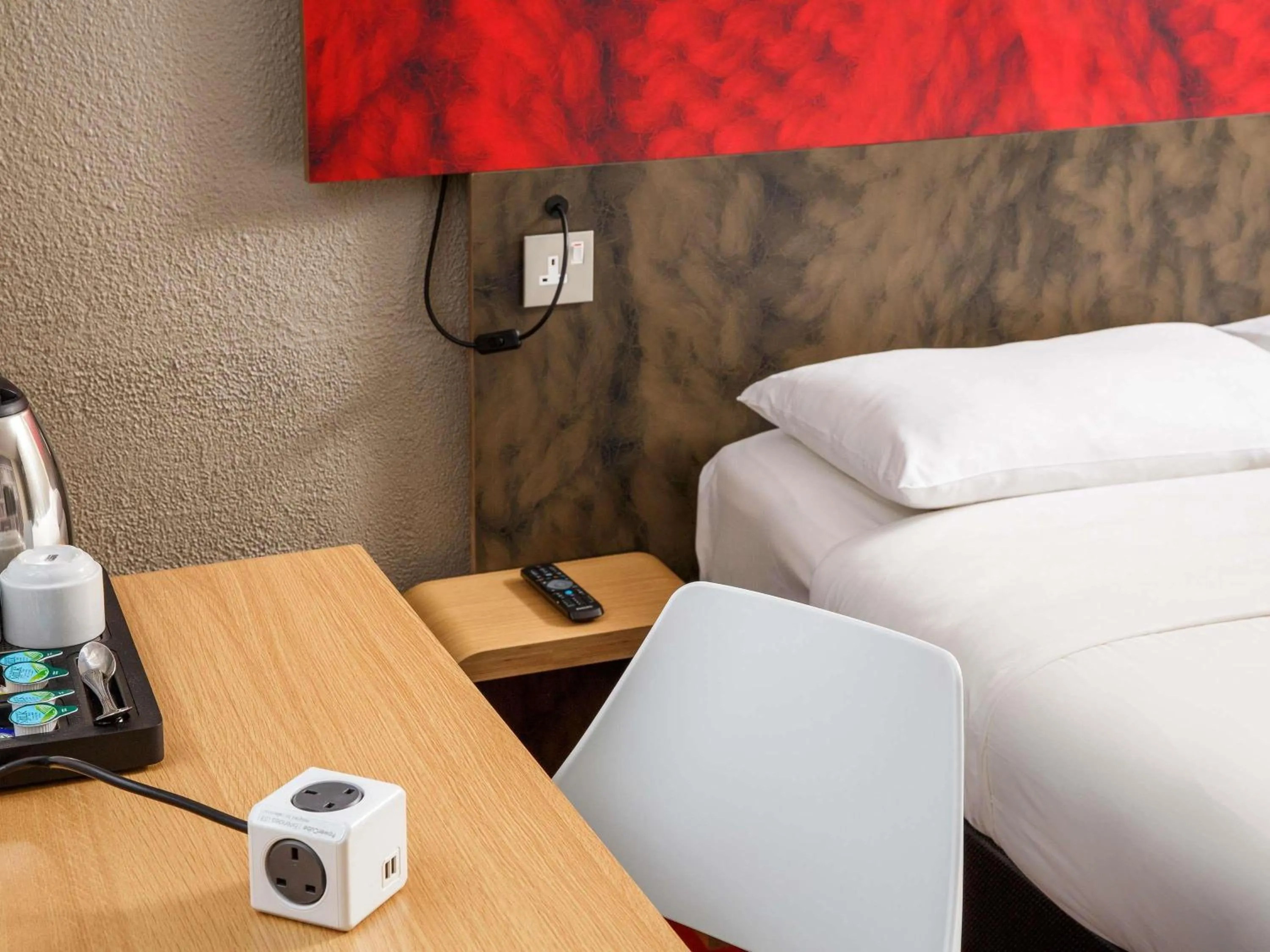 Double SweetRoom in ibis Edinburgh Centre Royal Mile – Hunter Square