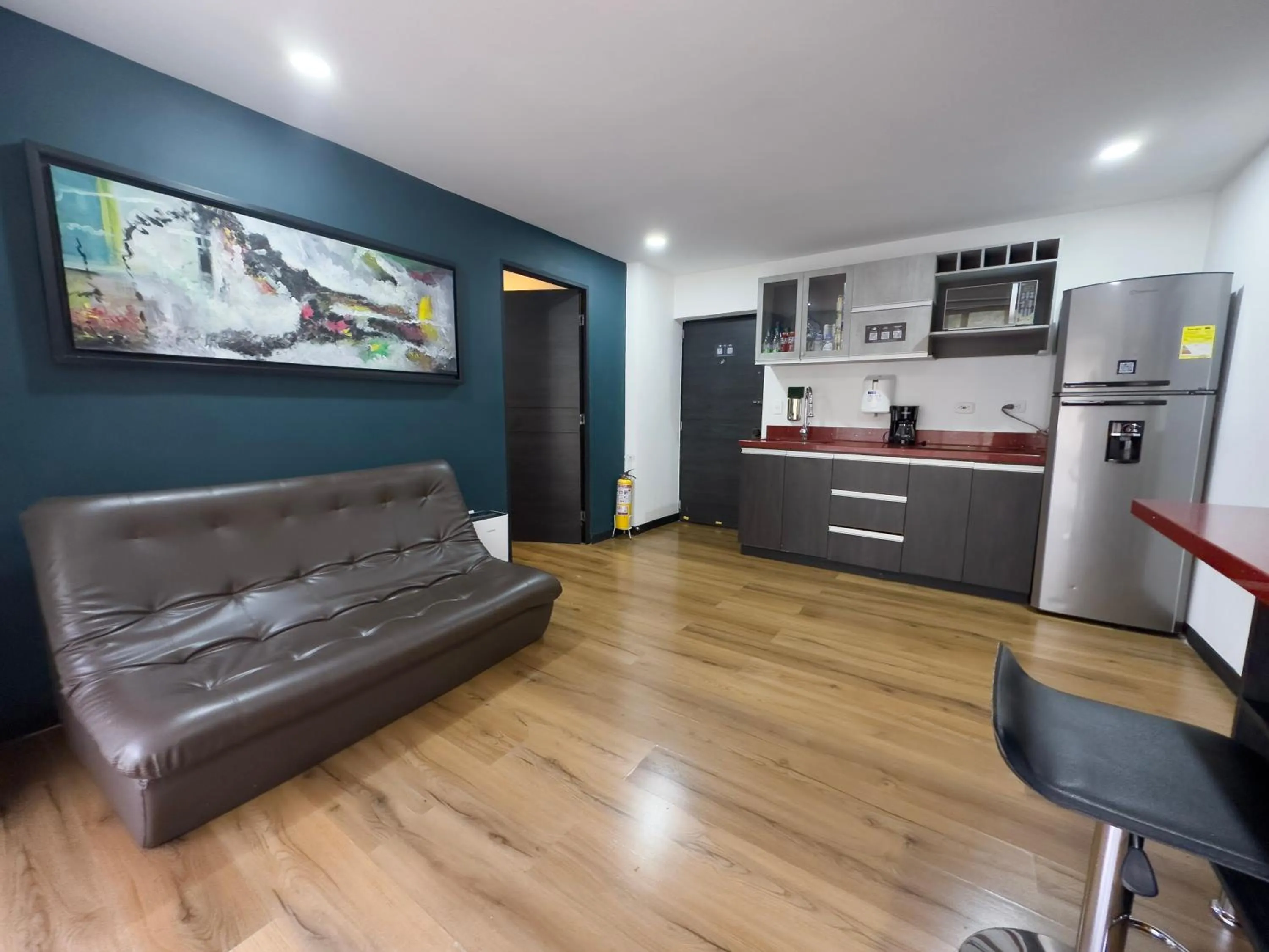 Two-Bedroom Apartment in Provenza Lofts