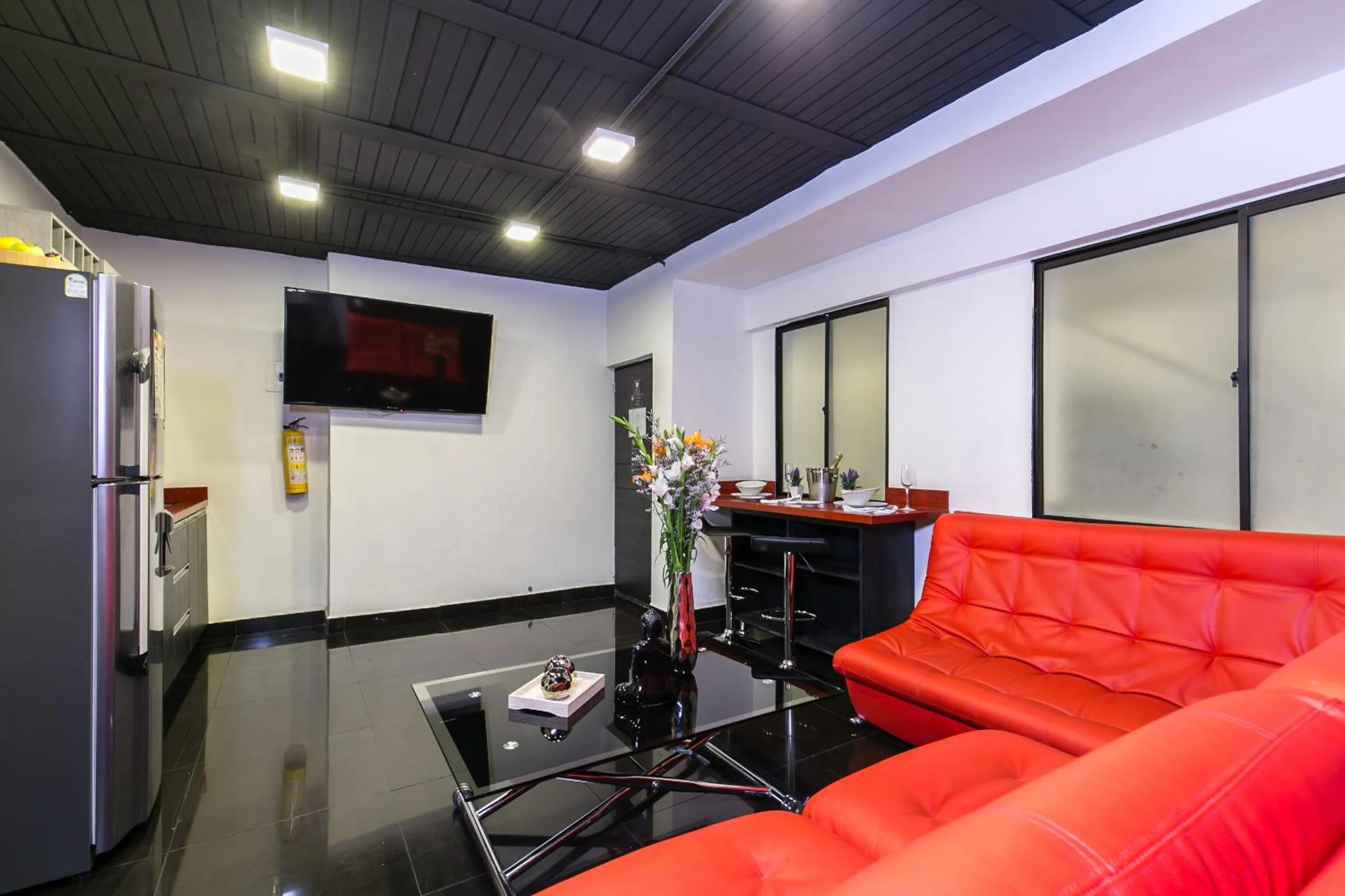 Three-Bedroom Apartment in Provenza Lofts