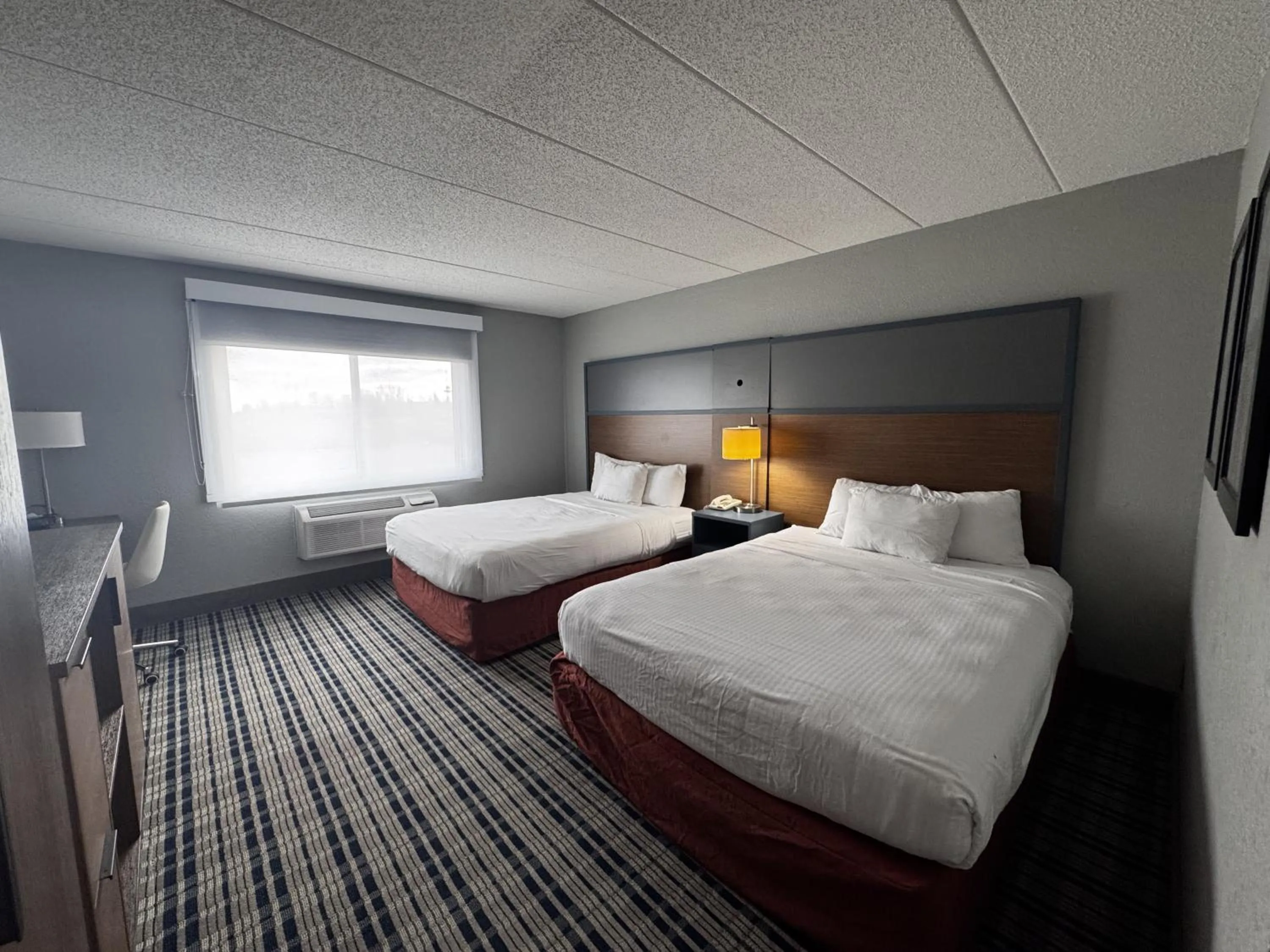 Deluxe Double Room - Mobility Access/Non-Smoking in AmericInn by Wyndham White Bear Lake St. Paul