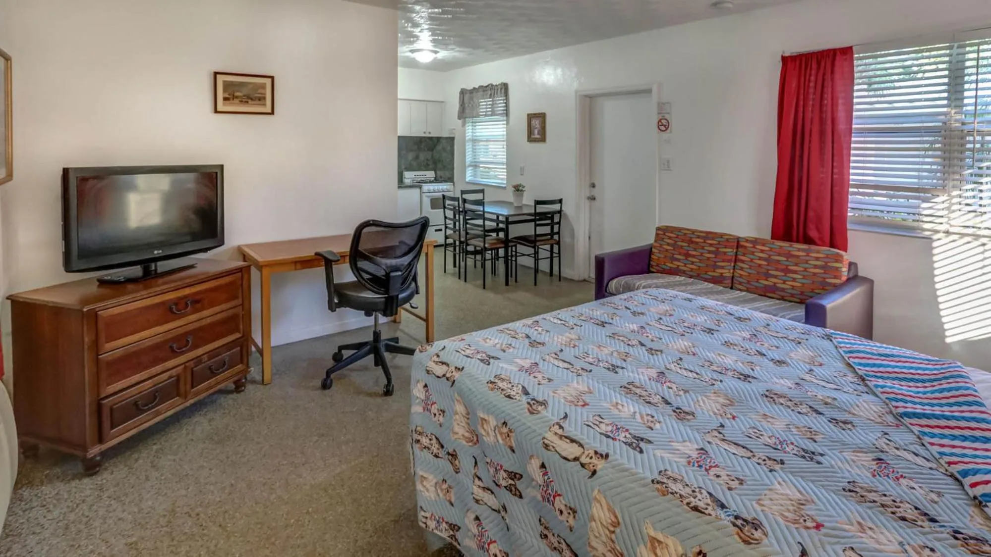 Superior Studio in Richard's Pet Friendly Motel