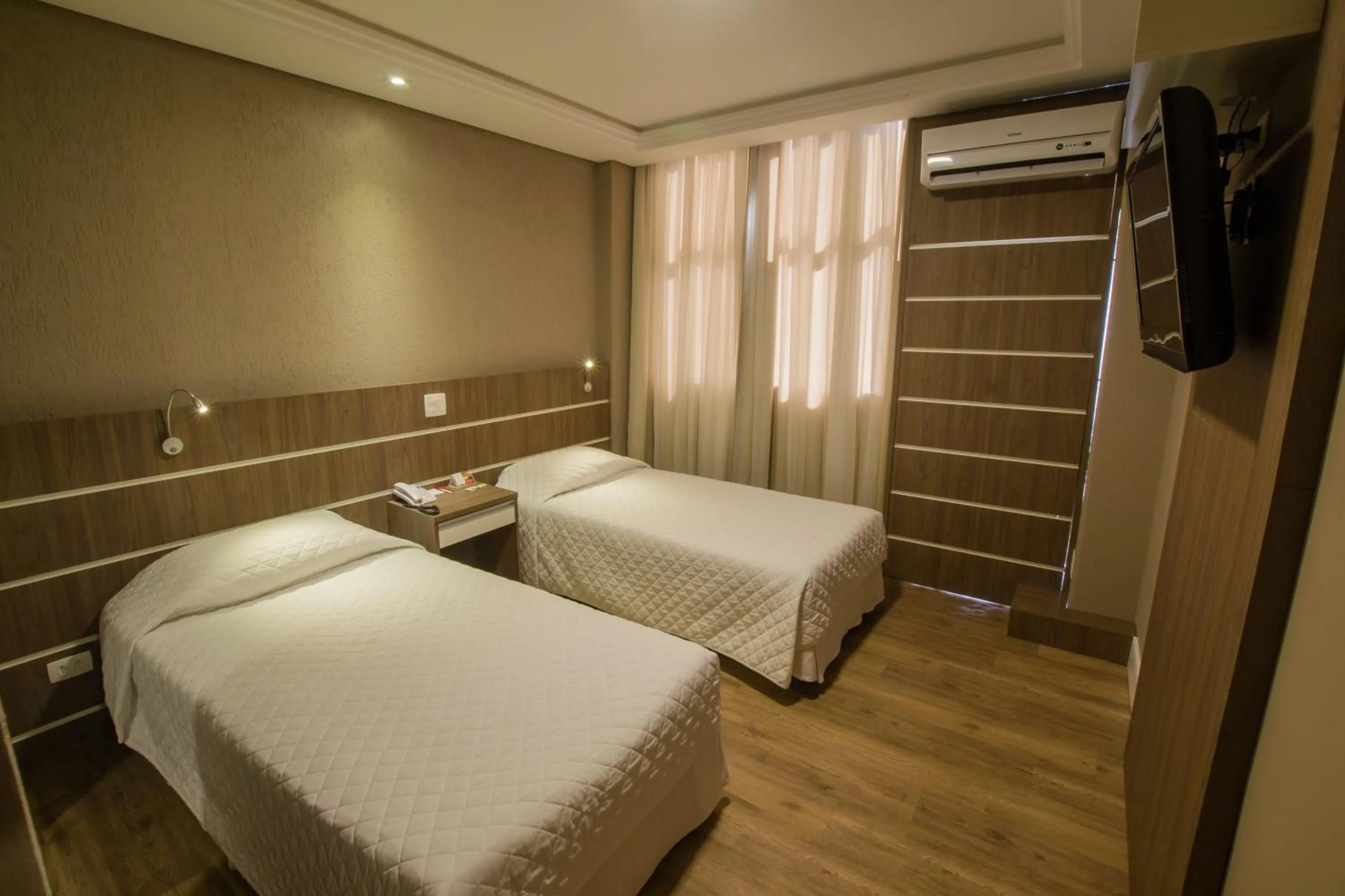 Superior Twin Suite in SJ Royal - San Juan Curitiba