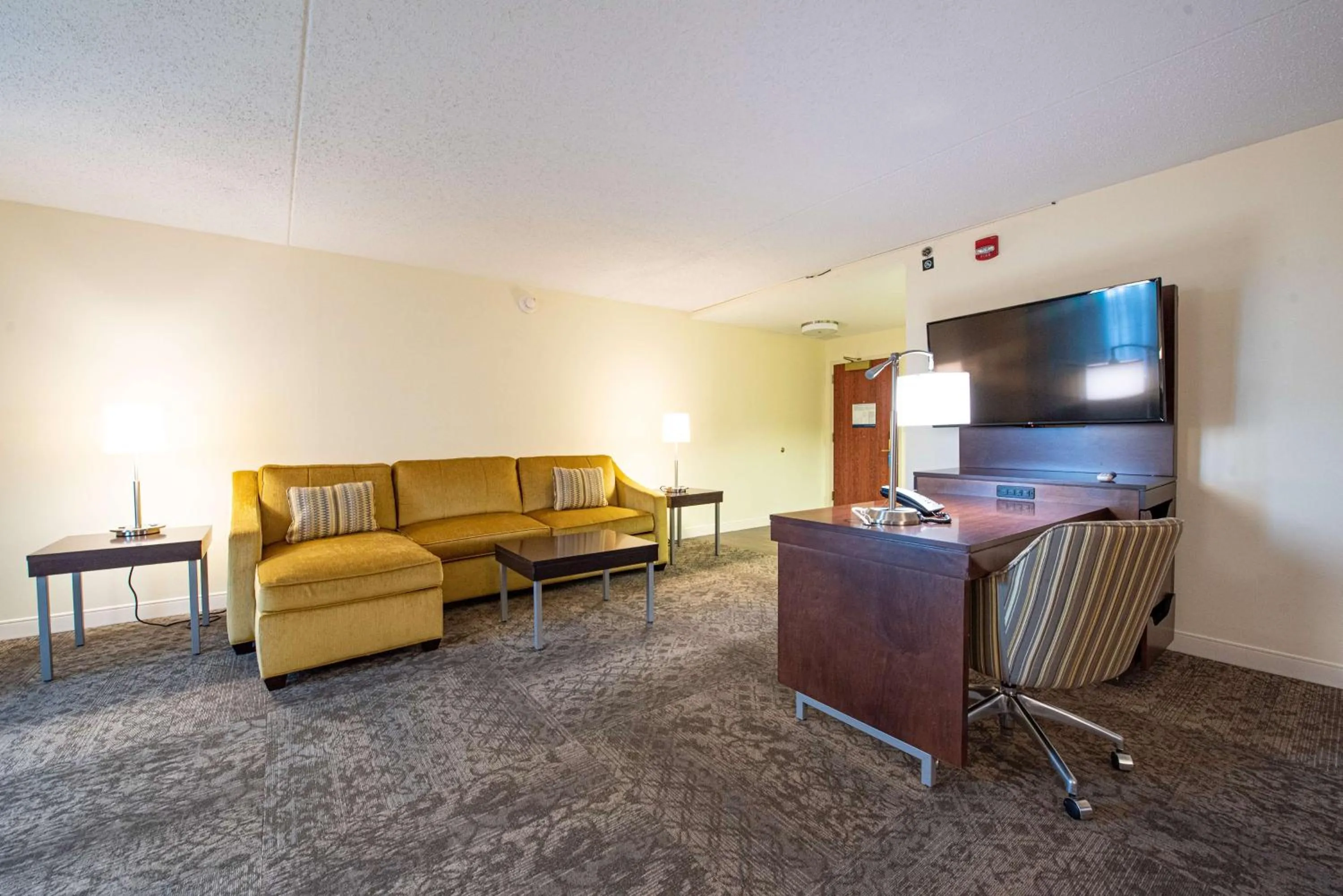 Suite with Two Queen Beds and Tub - Mobility Access/Non-Smoking in Hampton Inn & Suites By Hilton - Rockville Centre