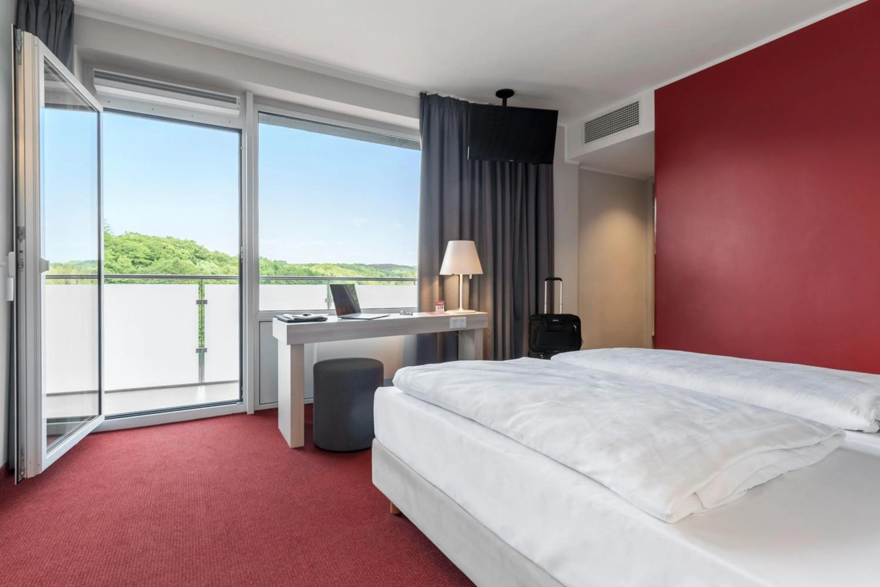 Double Room with Lake View in Serways Hotel Remscheid